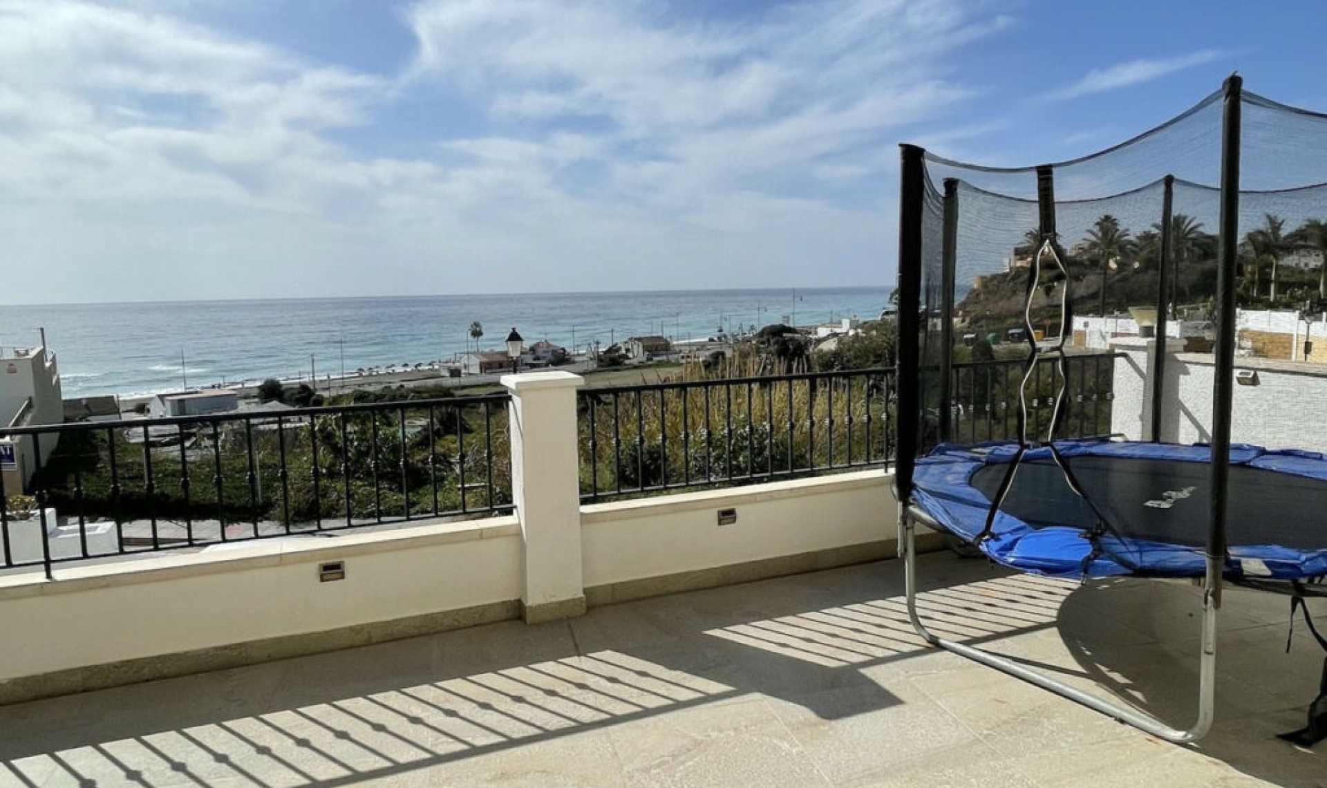 Resale - House -
Torrox Costa