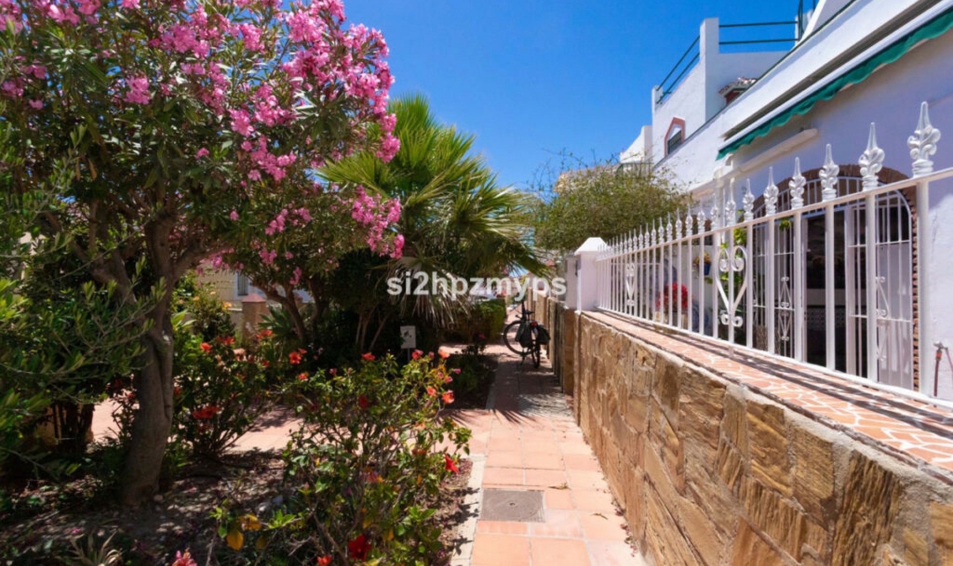 Resale - House -
Torrox
