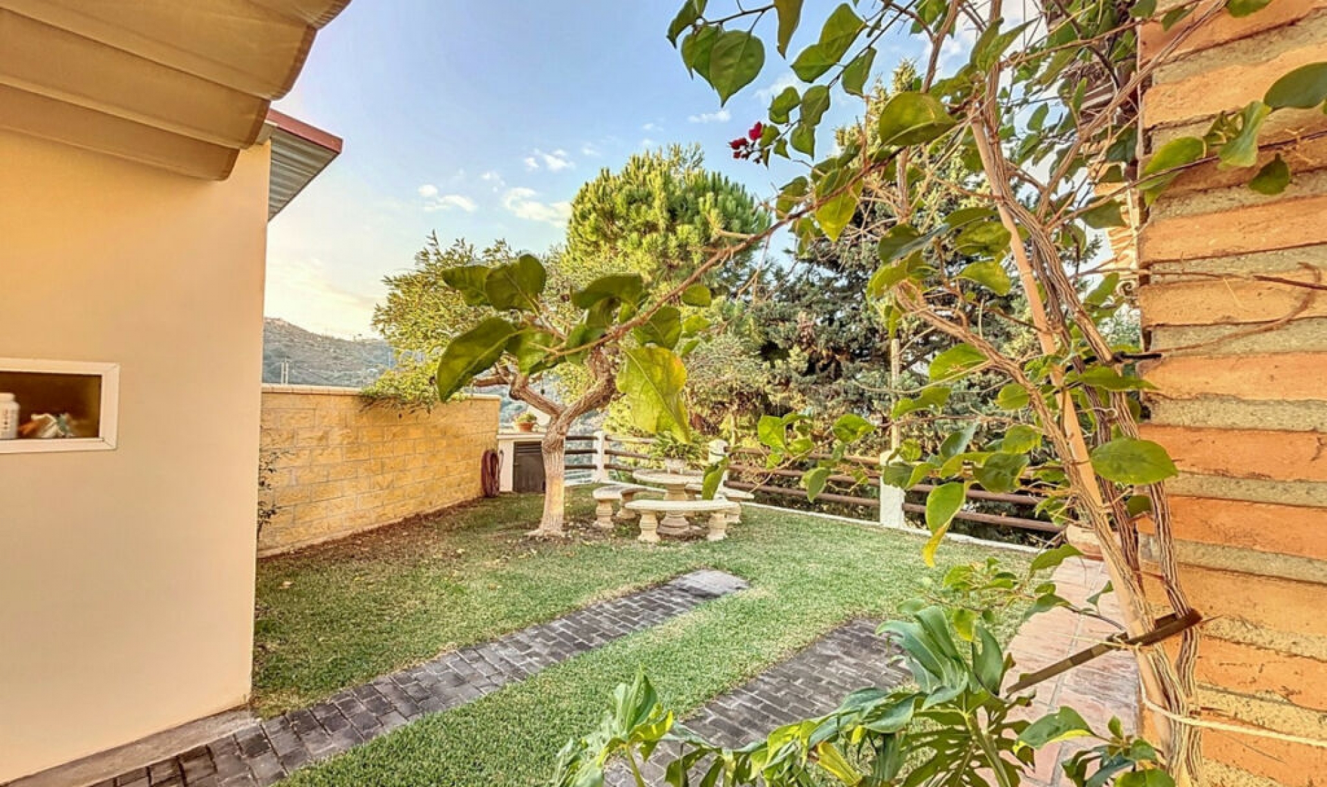 Resale - House -
Torrox