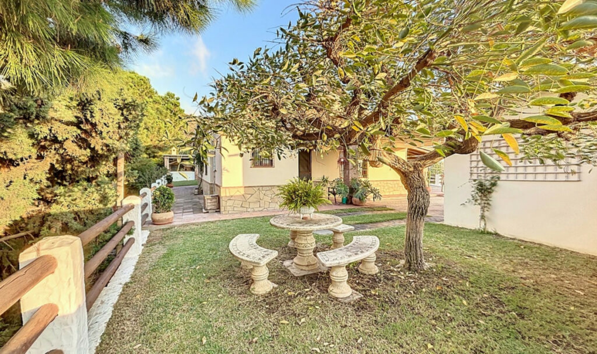 Resale - House -
Torrox