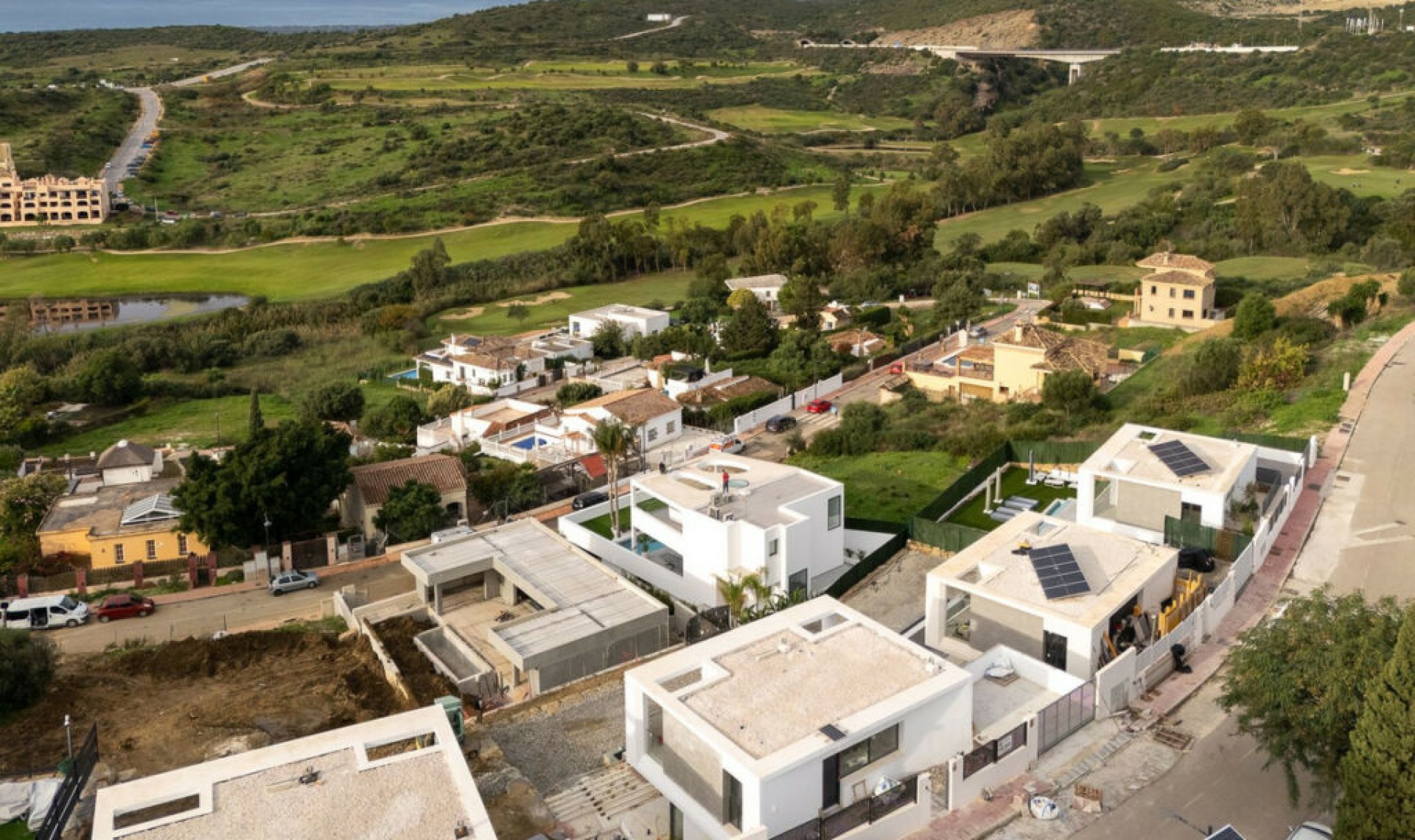 Resale - House -
Valle Romano