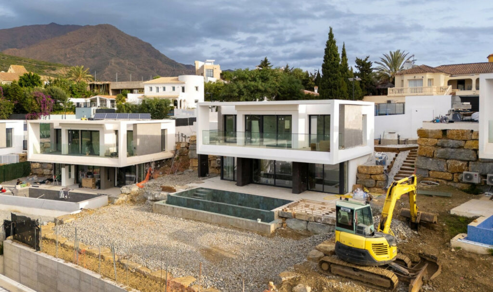 Resale - House -
Valle Romano