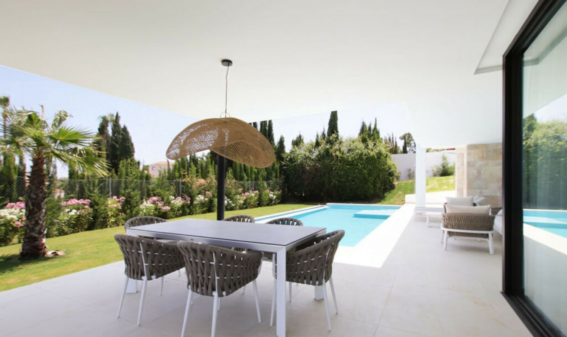 Resale - House -
Valle Romano