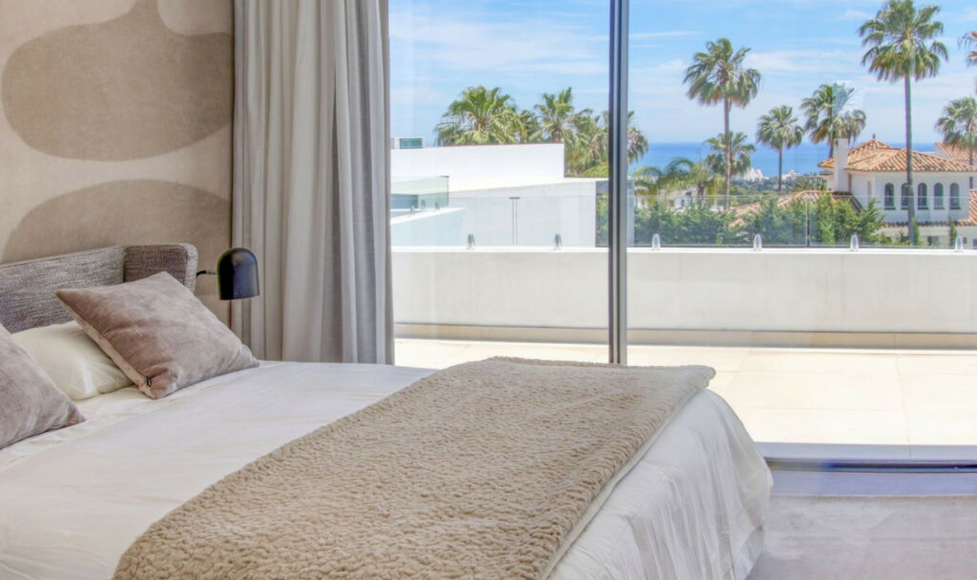 Resale - House -
Valle Romano