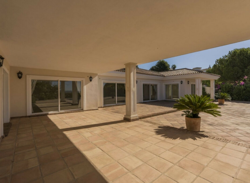 Resale - House -
Valtocado