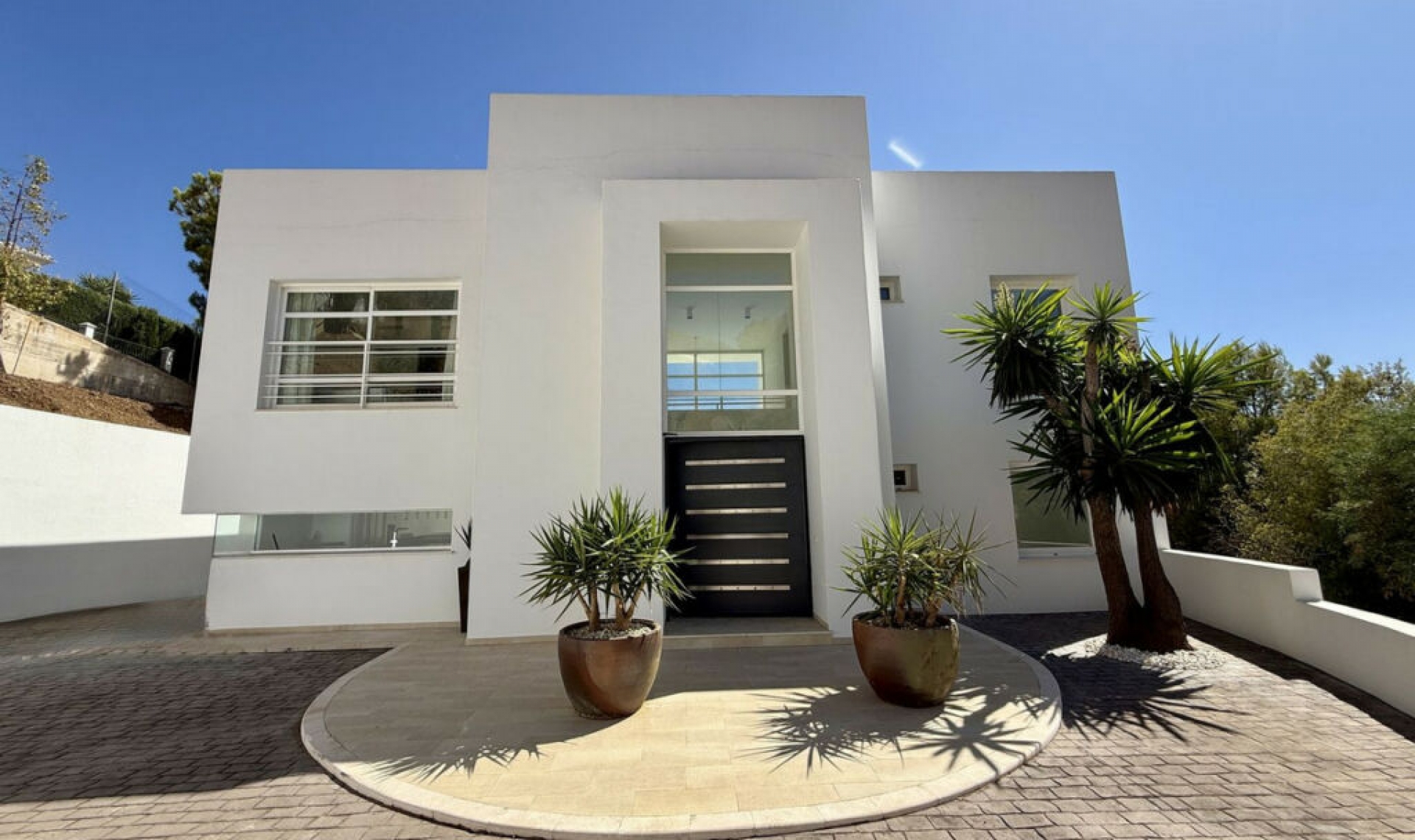 Resale - House -
Valtocado