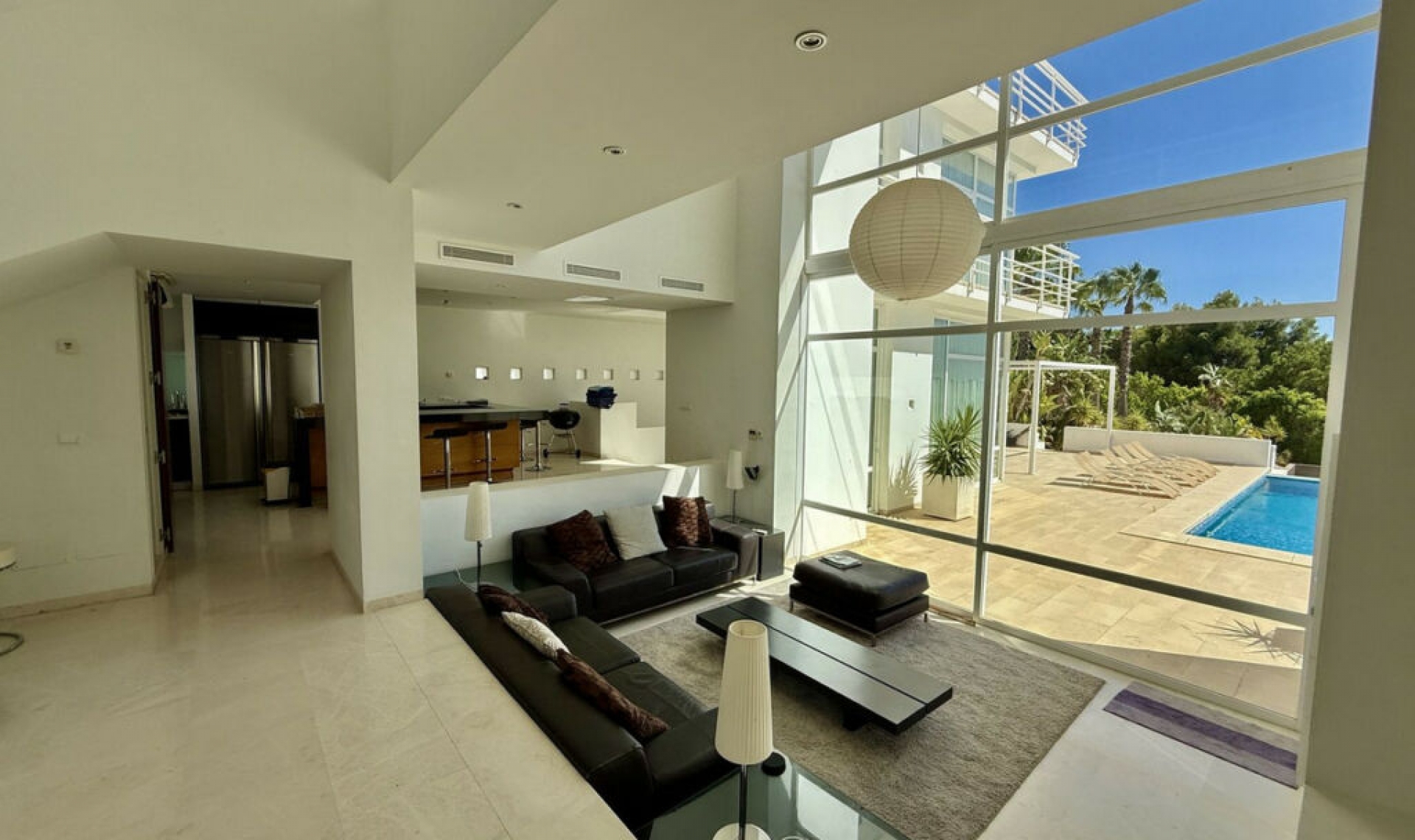 Resale - House -
Valtocado