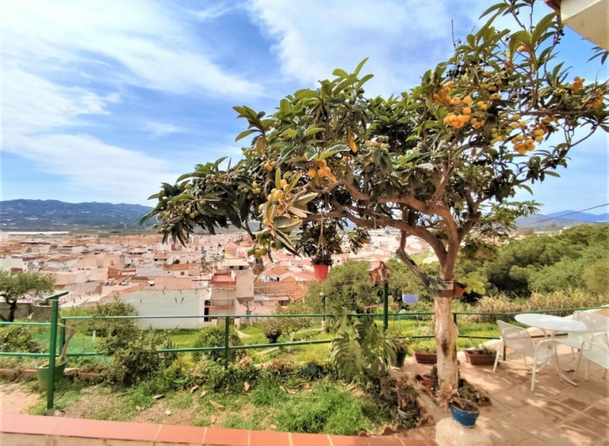 Resale - House -
Vélez-Málaga