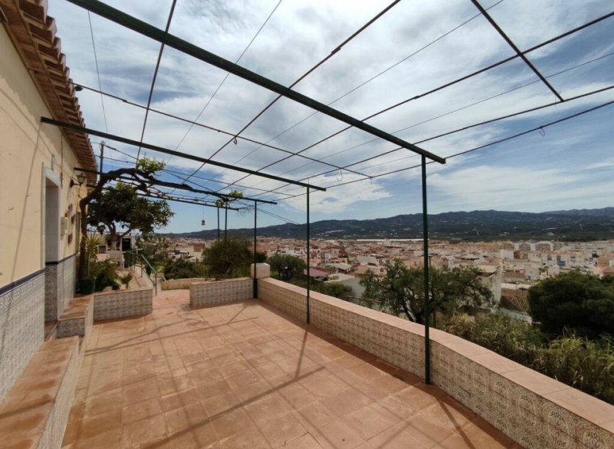 Resale - House -
Vélez-Málaga