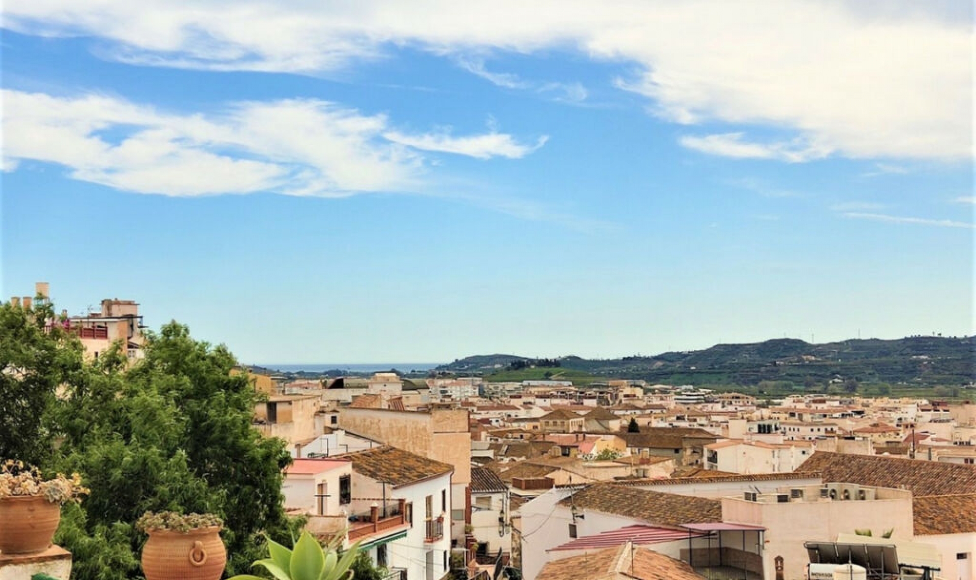 Resale - House -
Vélez-Málaga