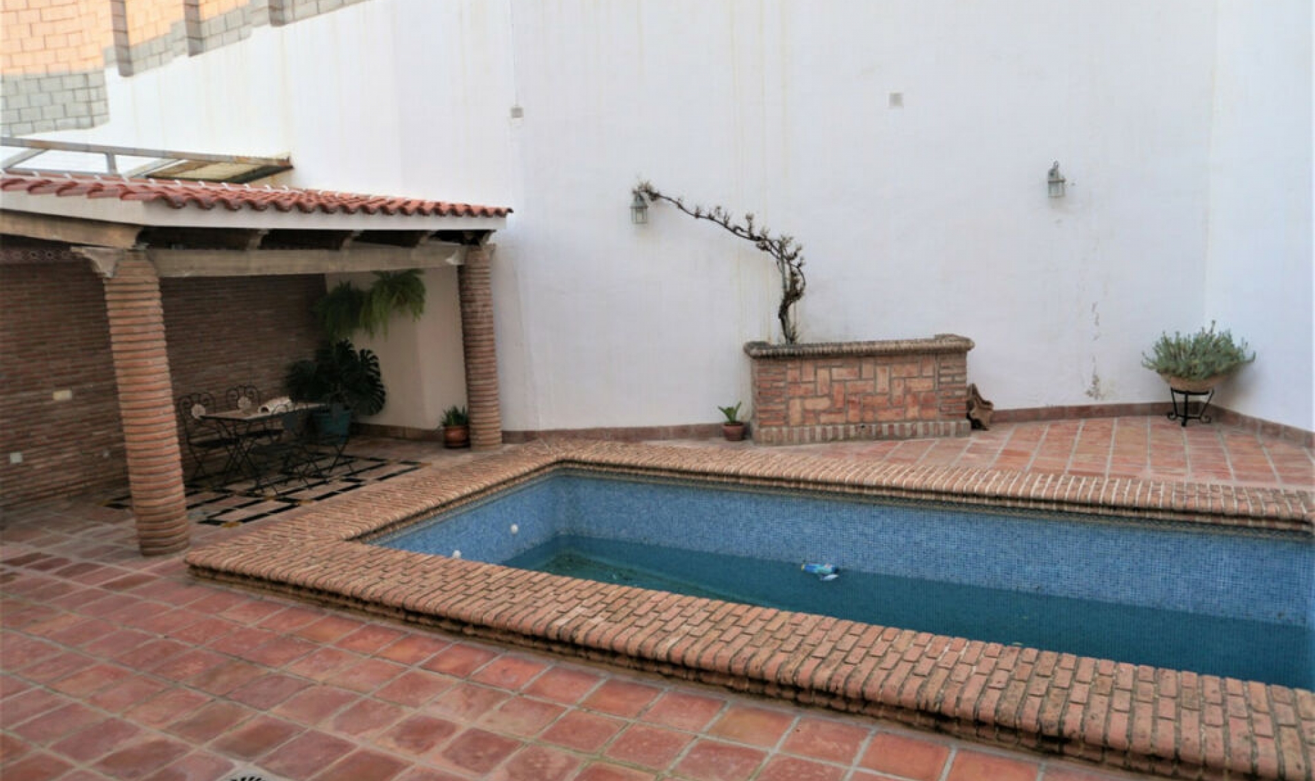 Resale - House -
Vélez-Málaga