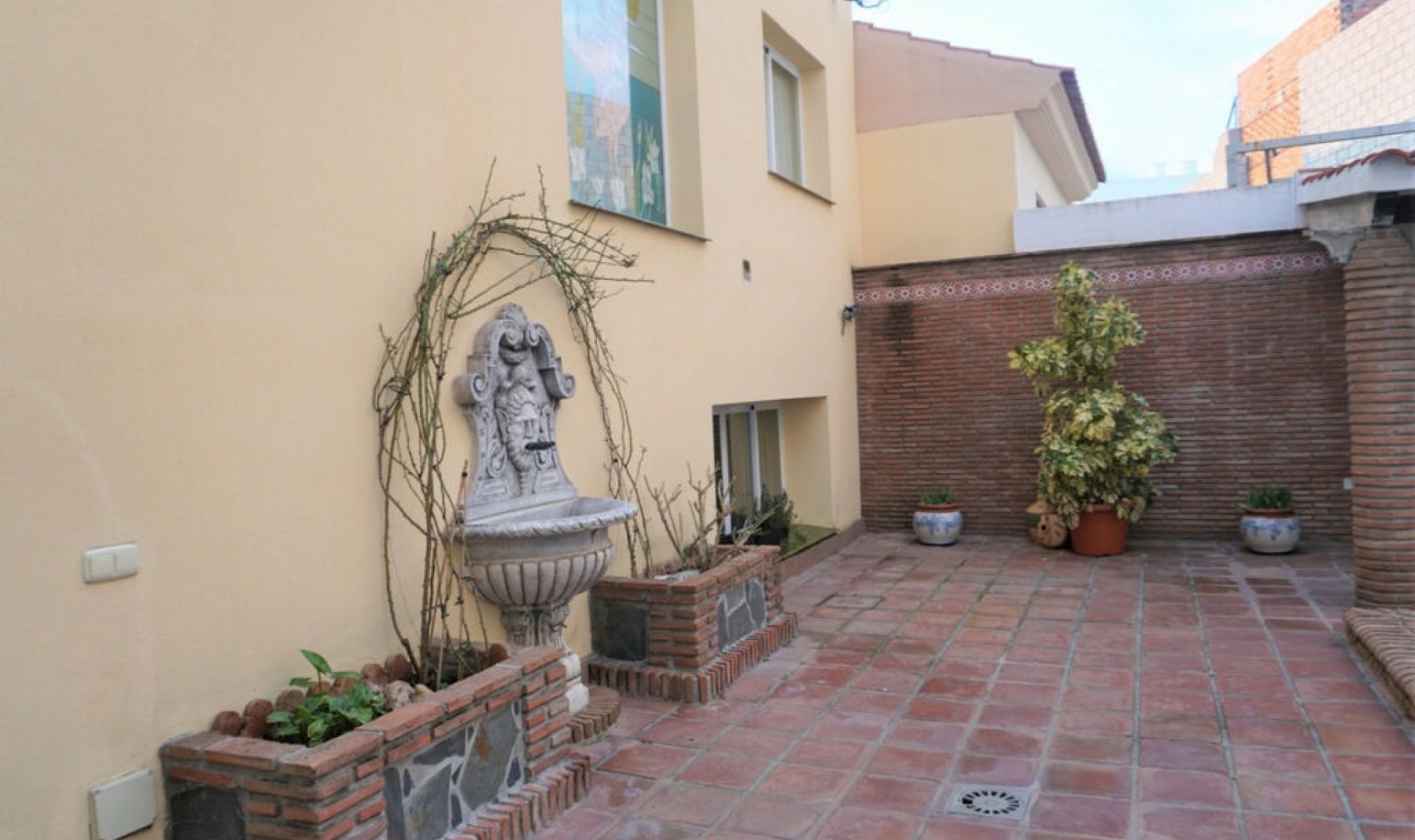 Resale - House -
Vélez-Málaga