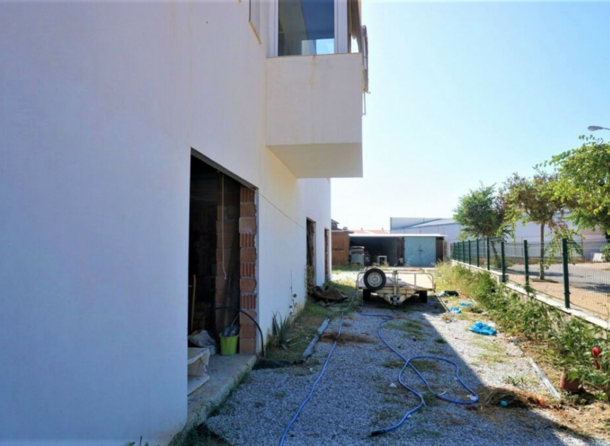 Resale - House -
Vélez-Málaga