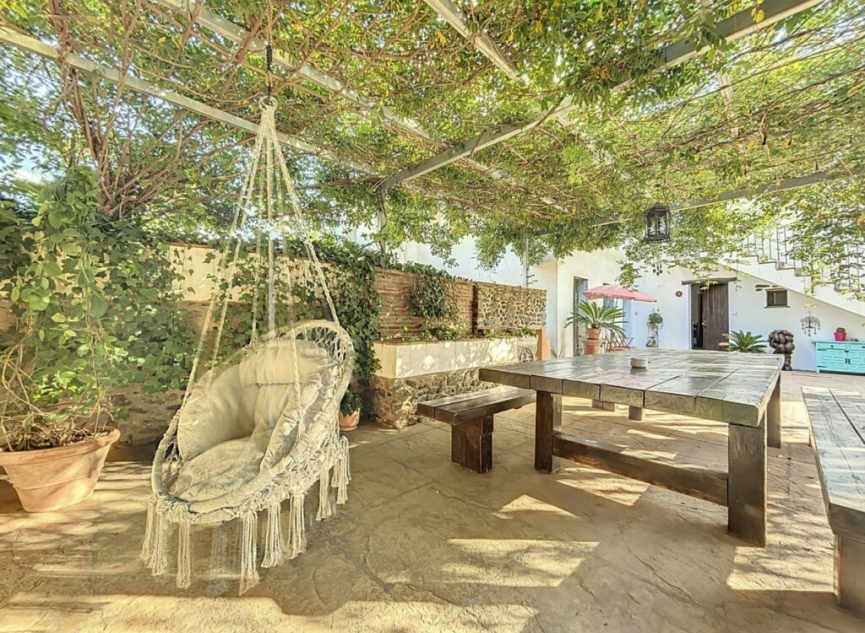 Resale - House -
Vélez-Málaga