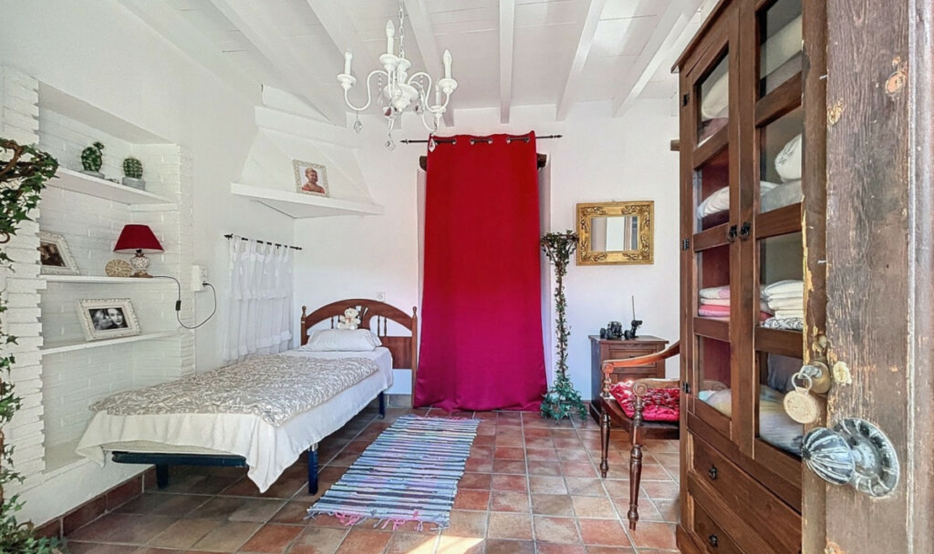 Resale - House -
Vélez-Málaga