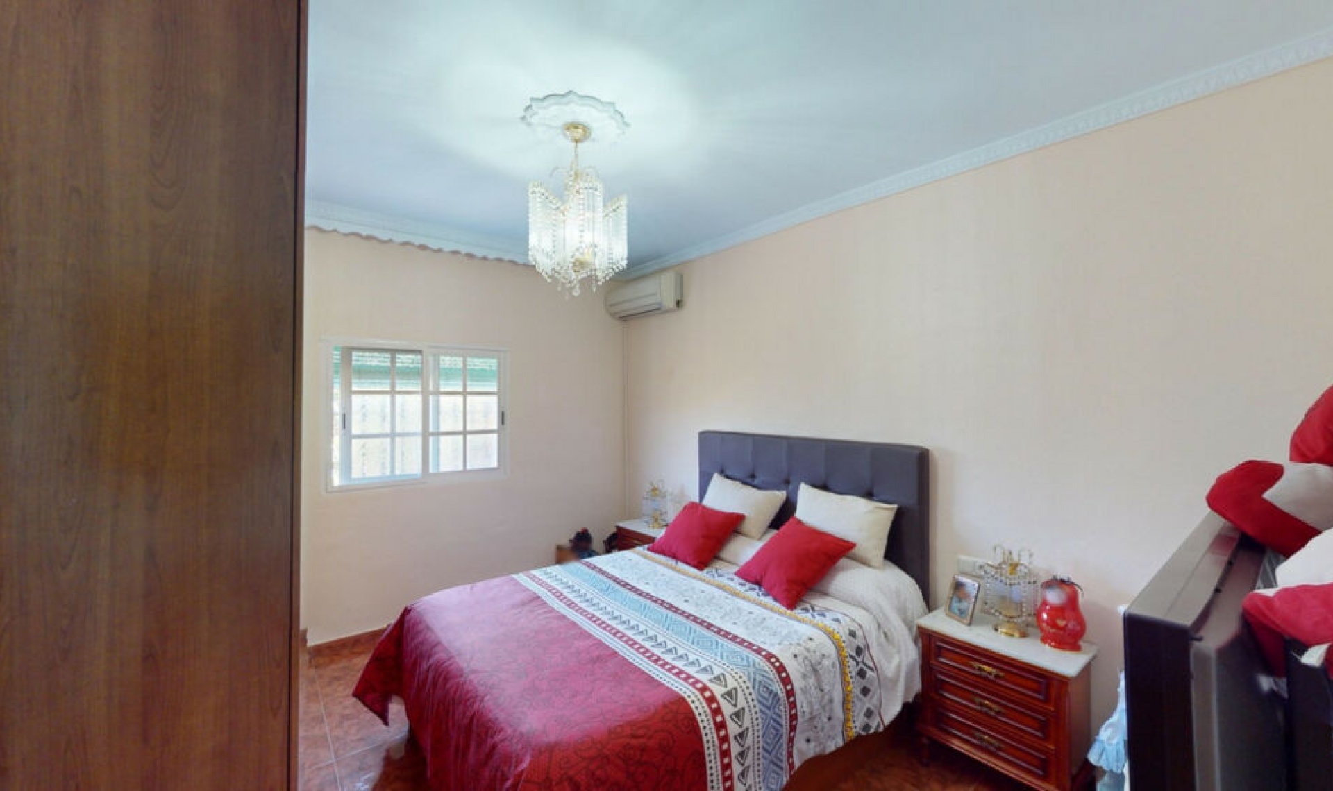 Resale - House -
Vélez-Málaga