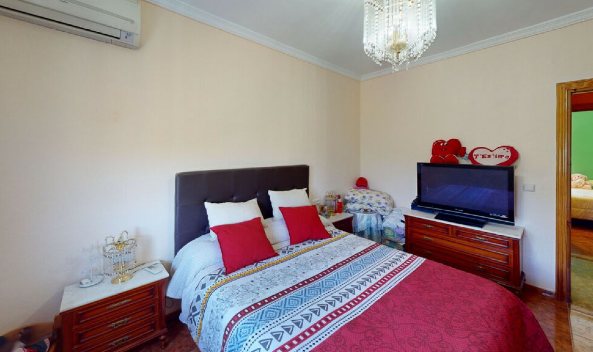 Resale - House -
Vélez-Málaga