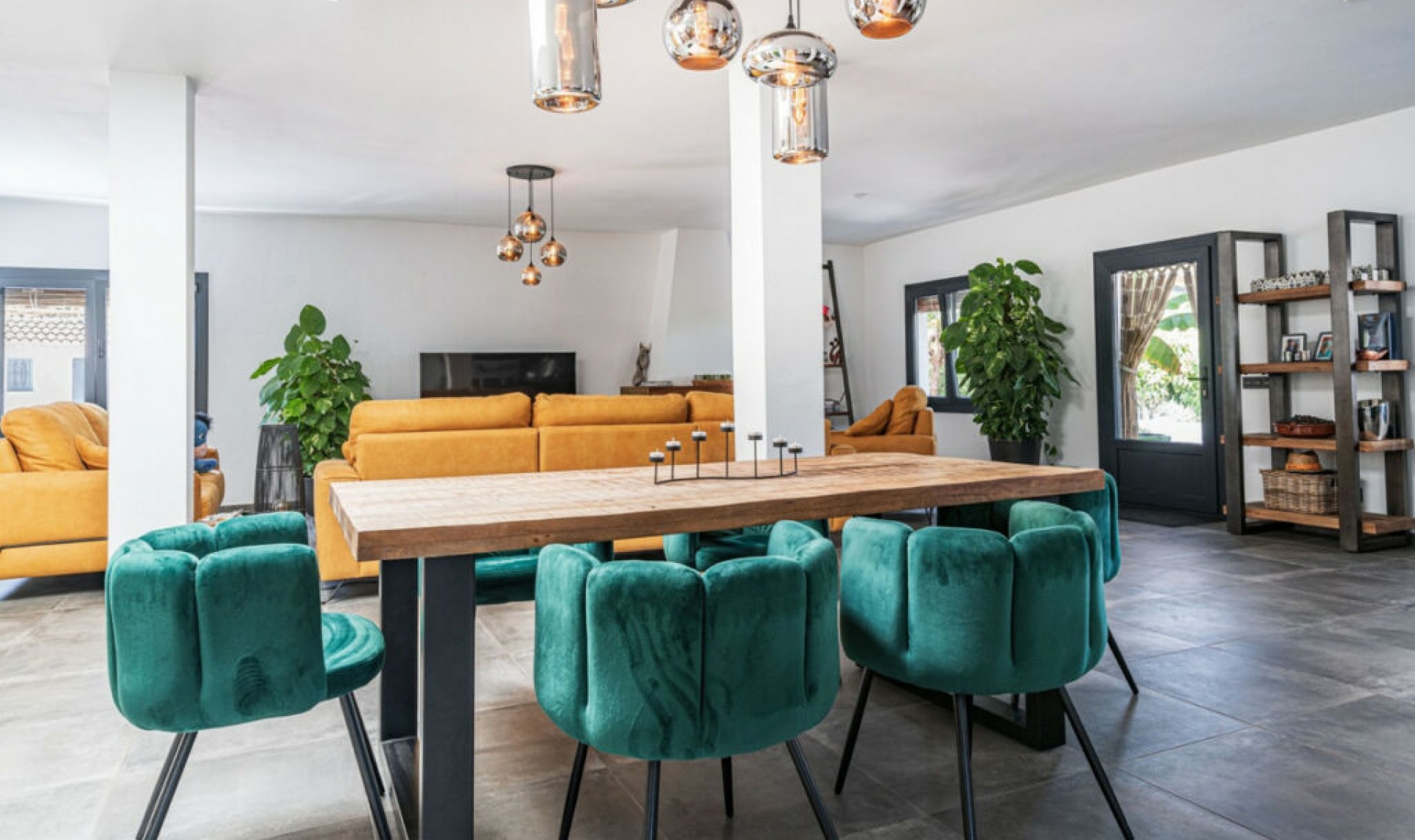 Resale - House -
Vélez-Málaga