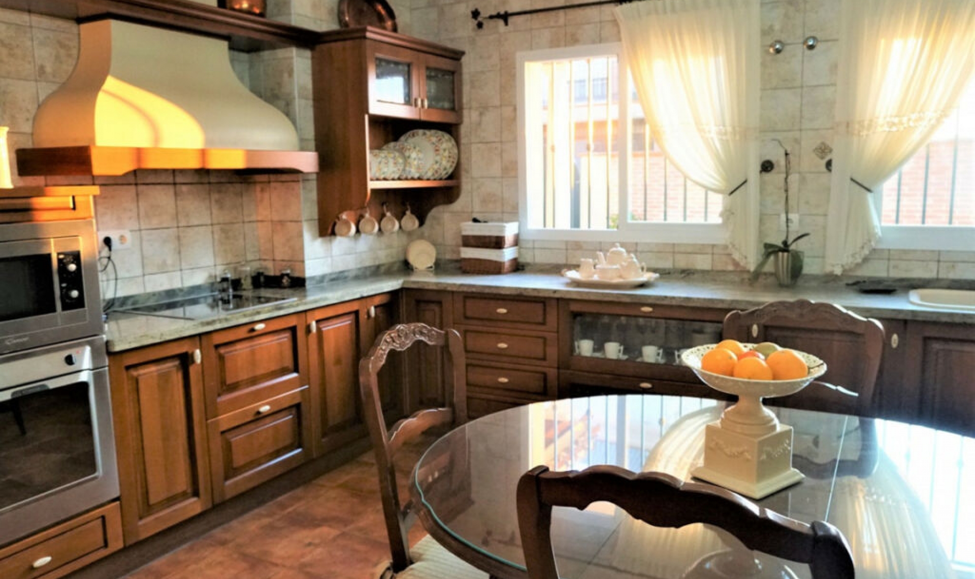 Resale - House -
Vélez-Málaga
