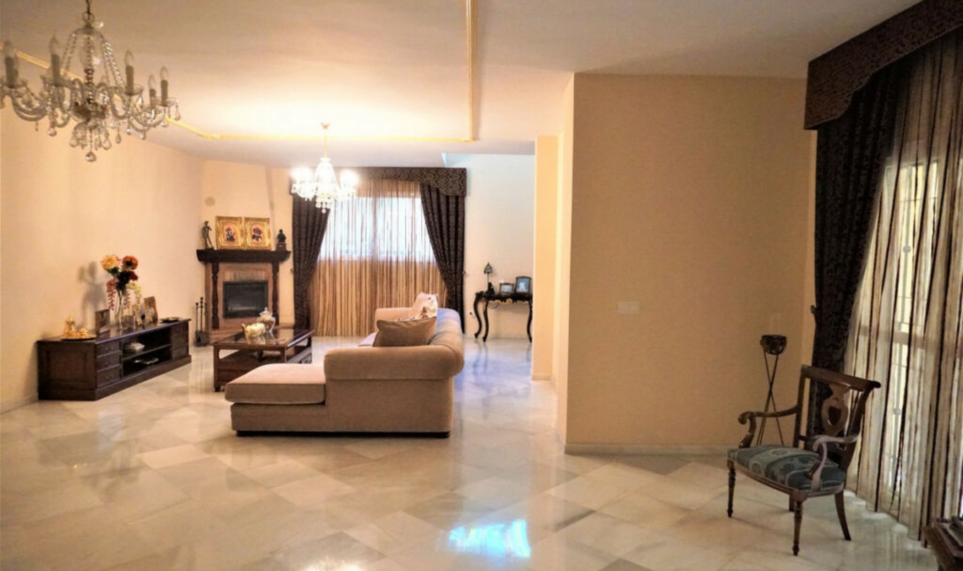 Resale - House -
Vélez-Málaga