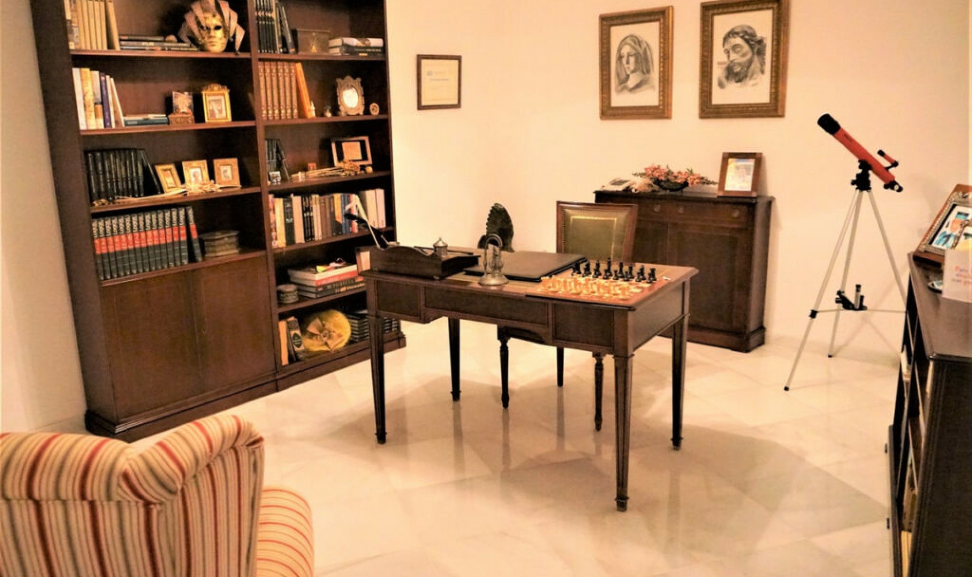 Resale - House -
Vélez-Málaga