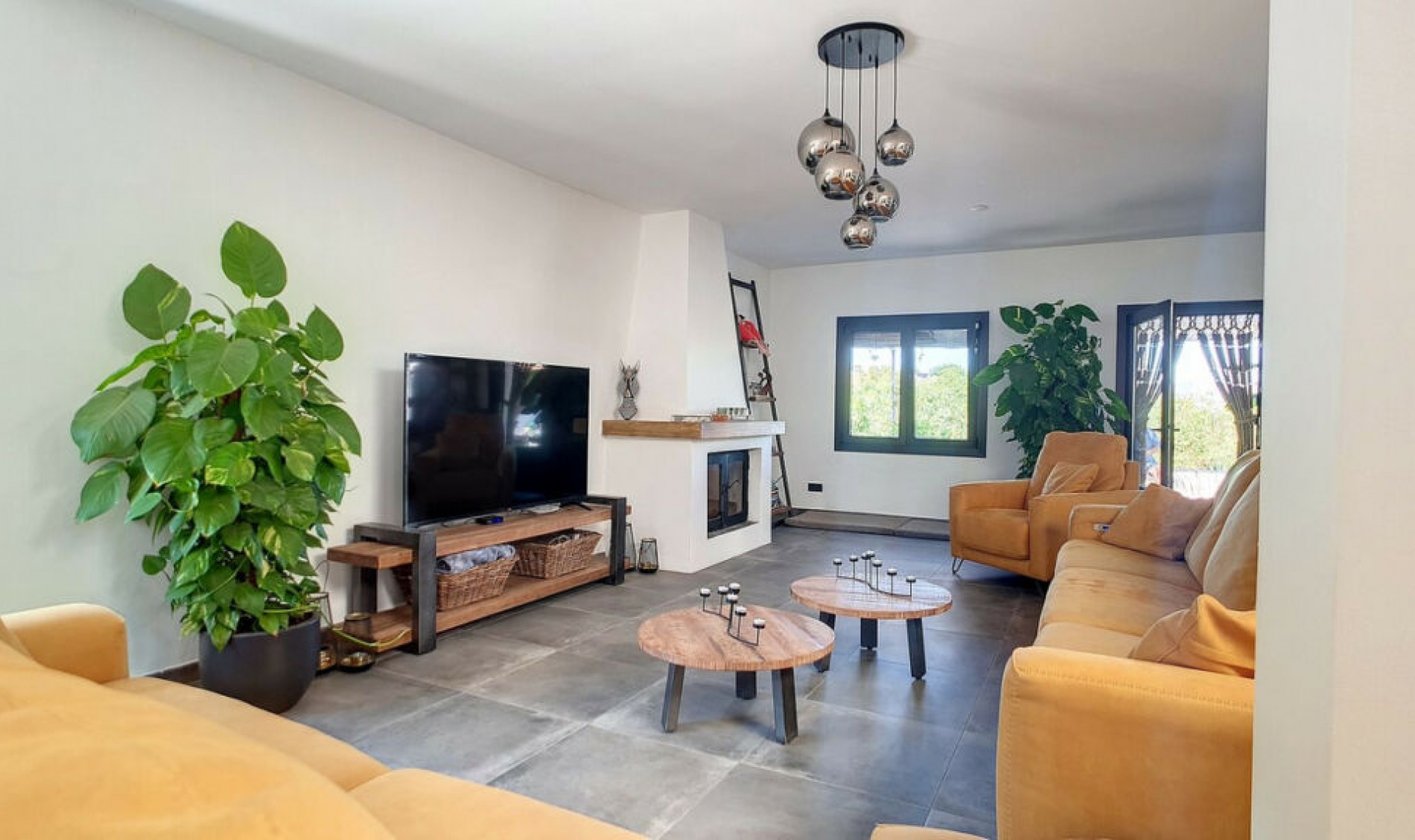 Resale - House -
Vélez-Málaga