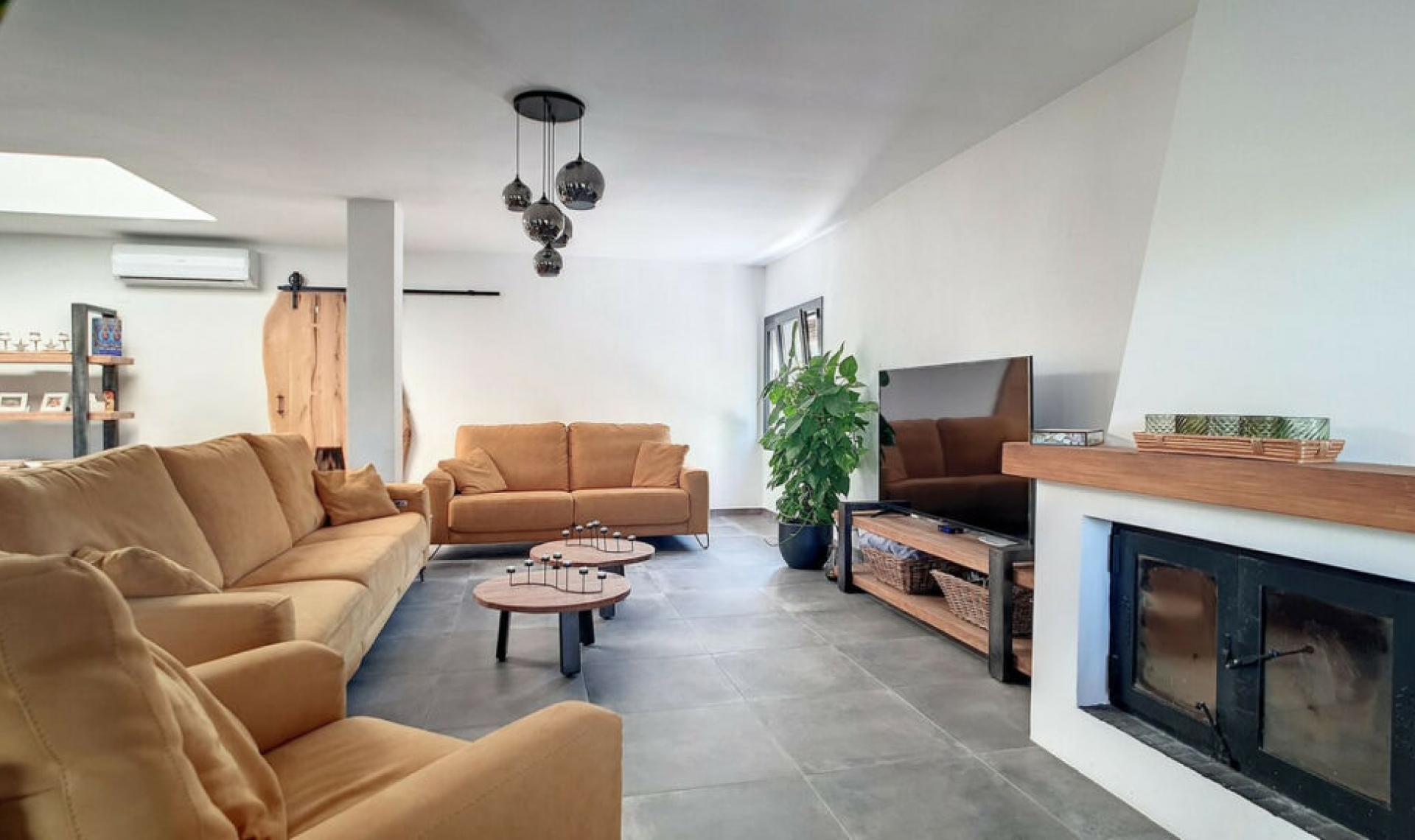 Resale - House -
Vélez-Málaga