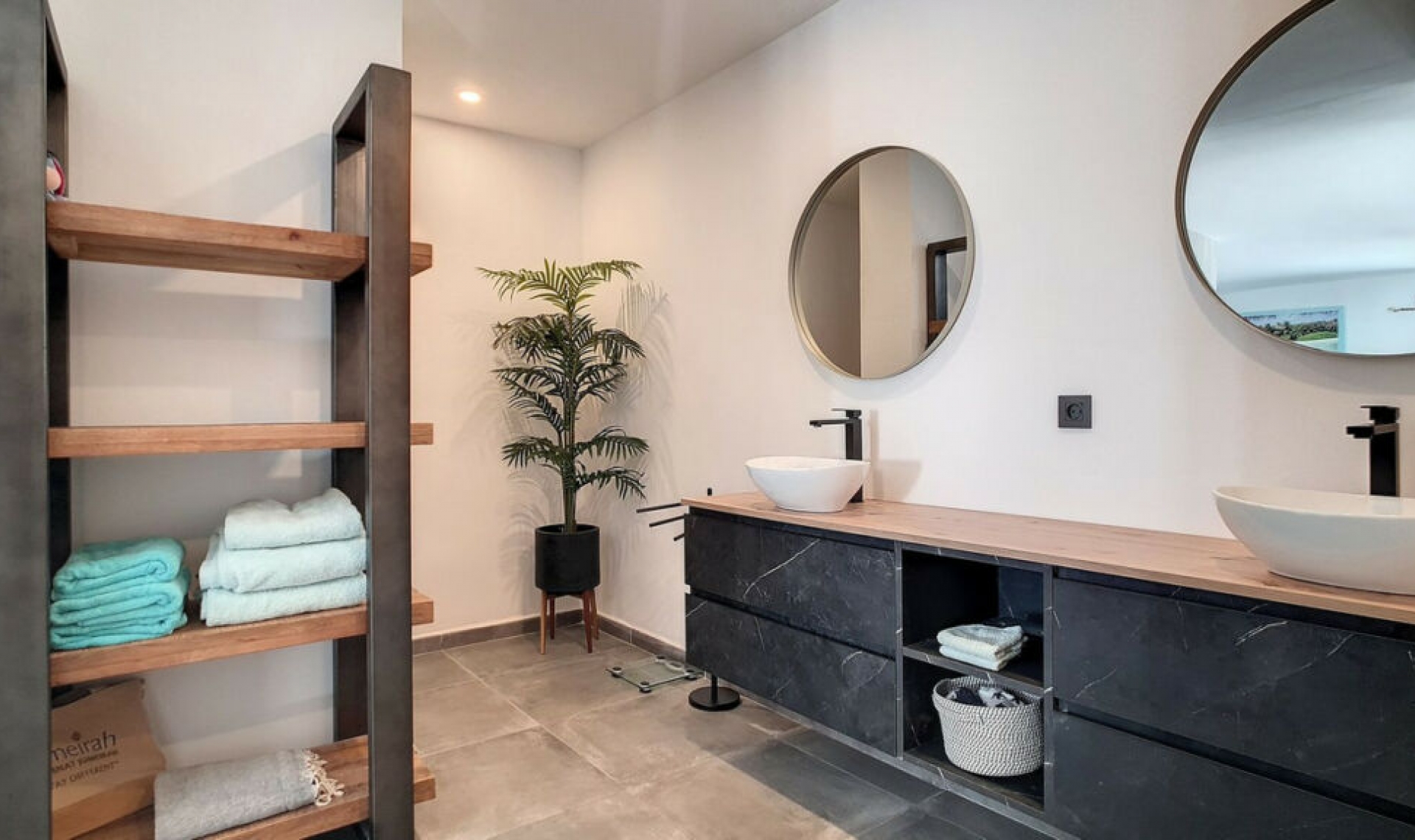 Resale - House -
Vélez-Málaga