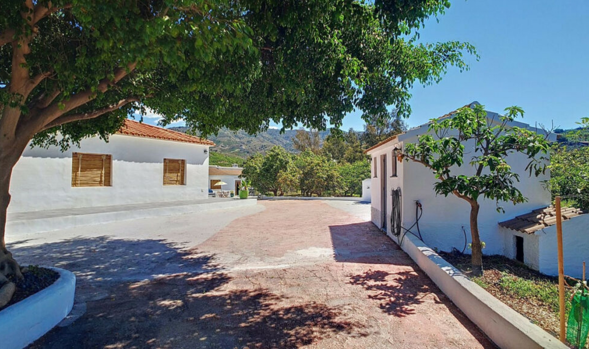 Resale - House -
Vélez-Málaga