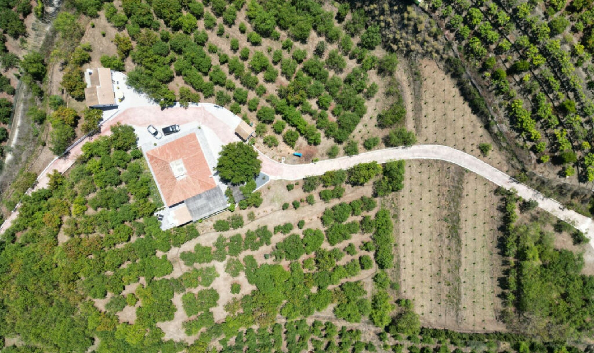 Resale - House -
Vélez-Málaga