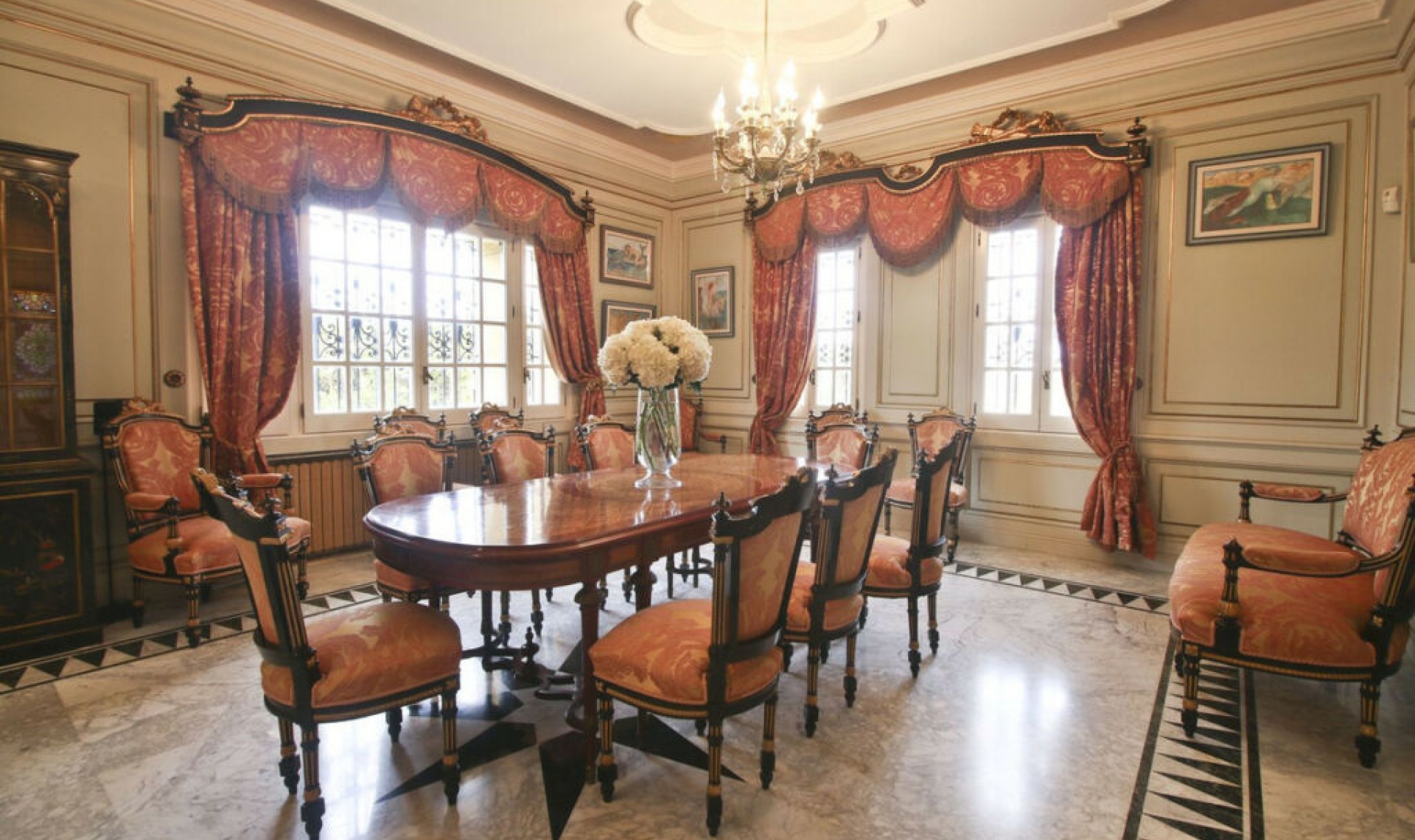 Resale - House -
Villamartín