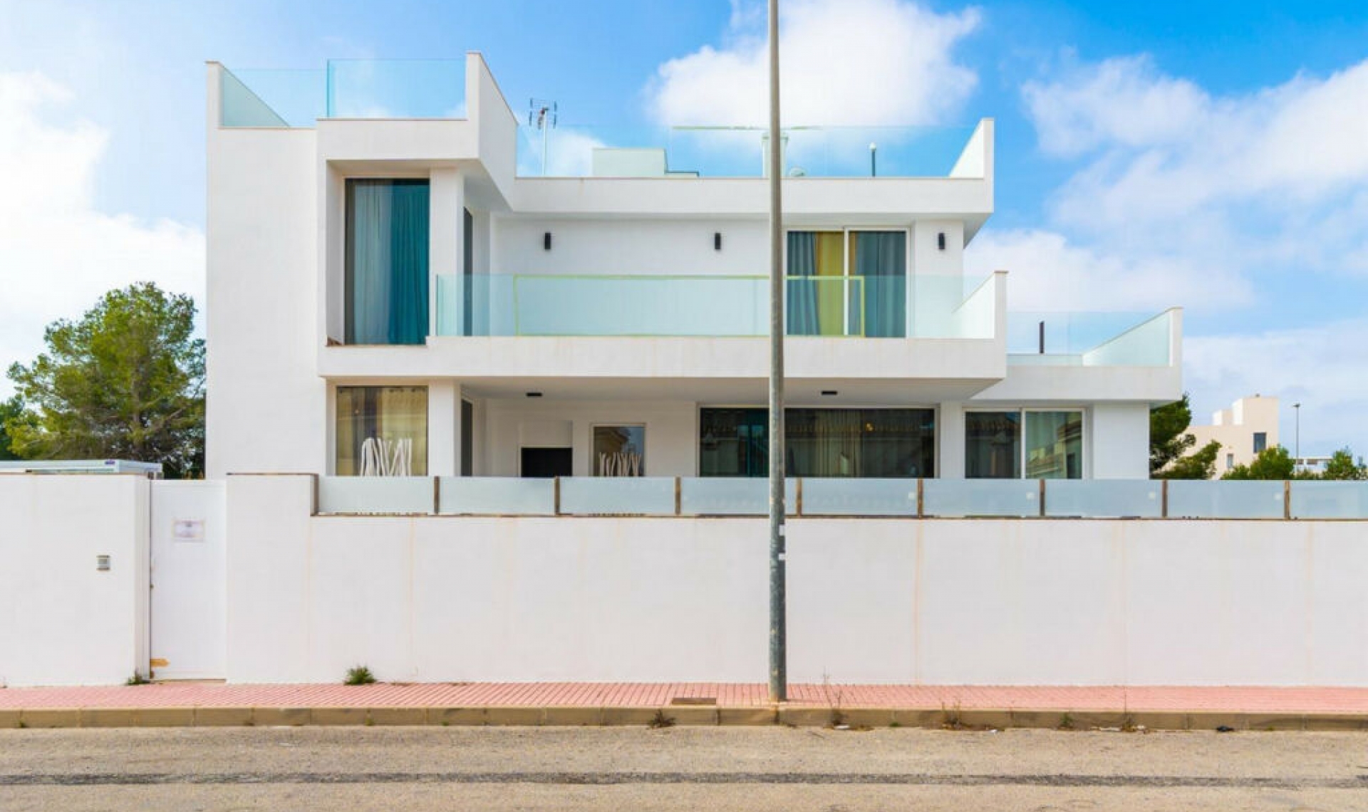 Resale - House -
Villamartín