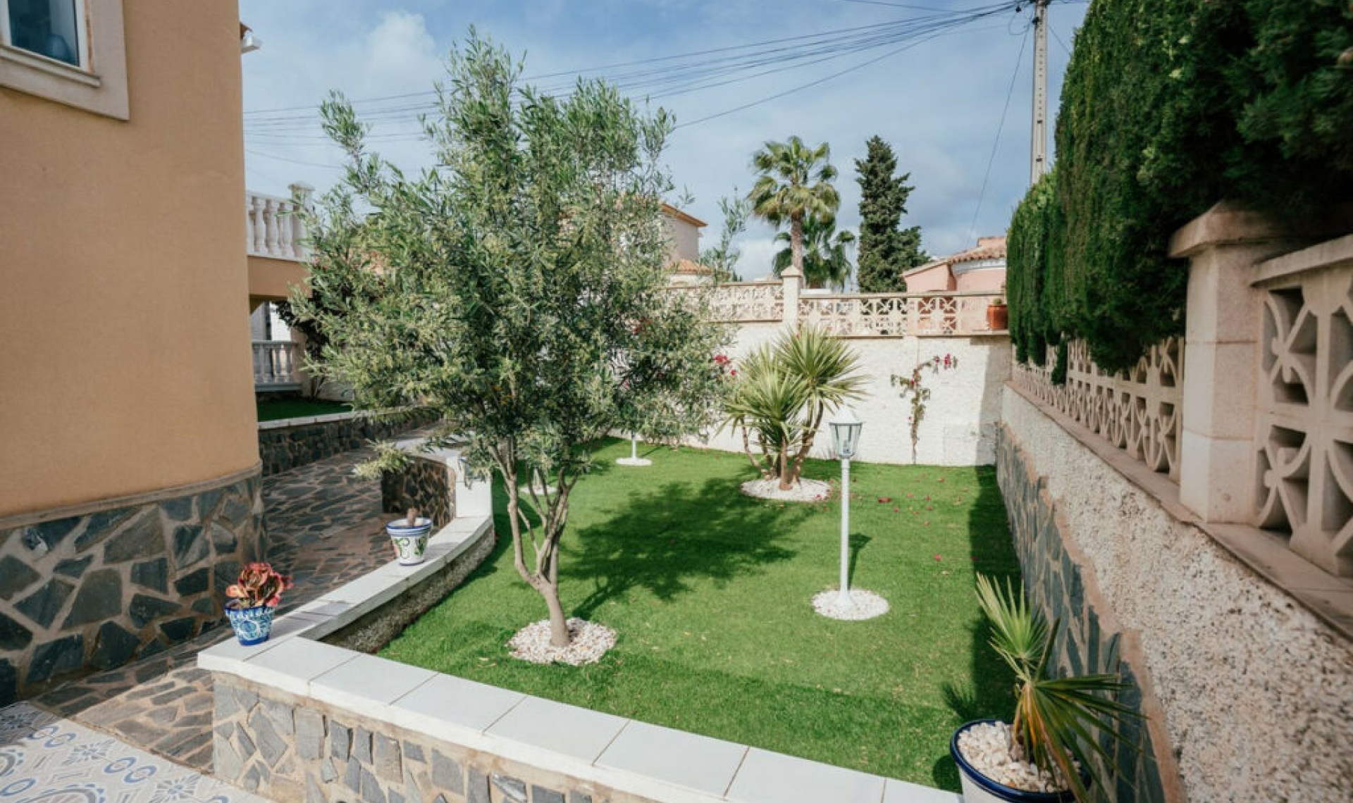 Resale - House -
Villamartín