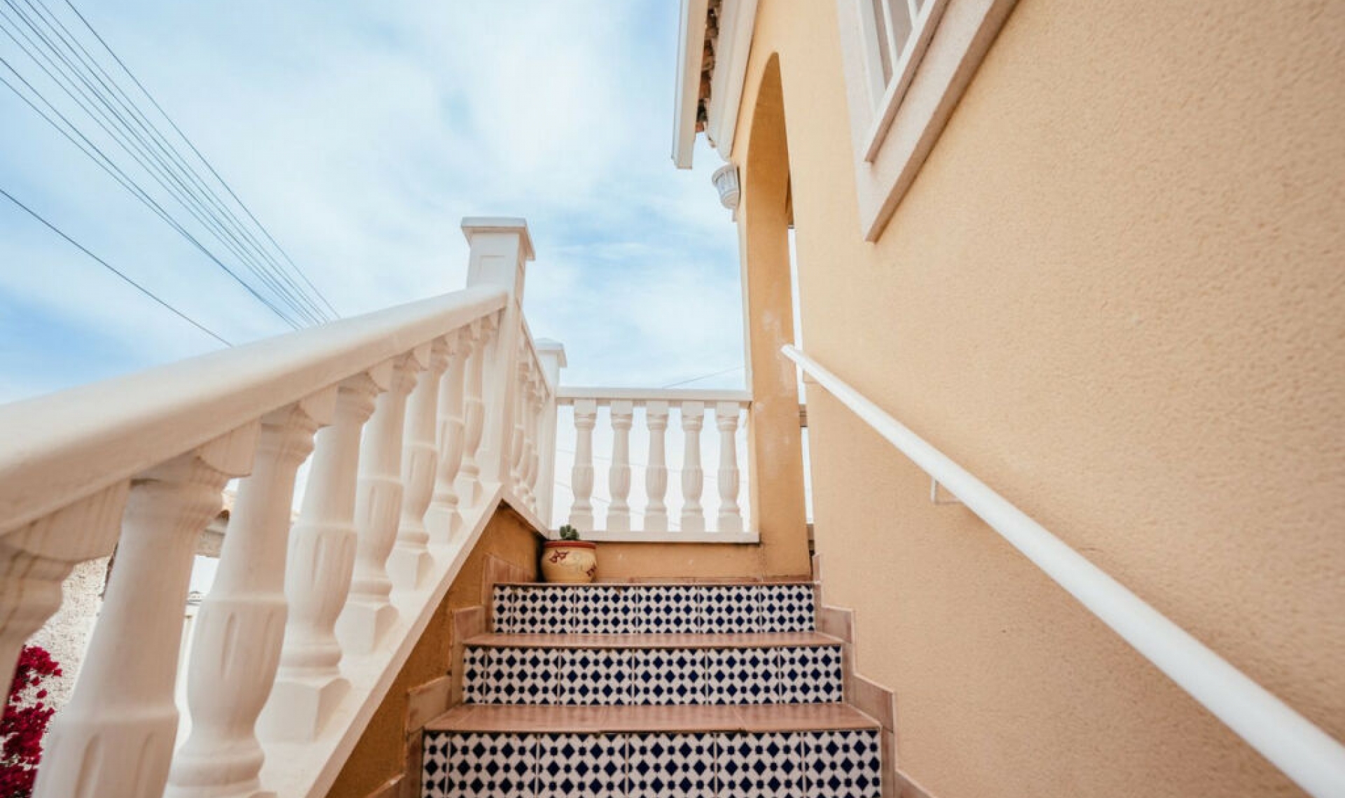 Resale - House -
Villamartín