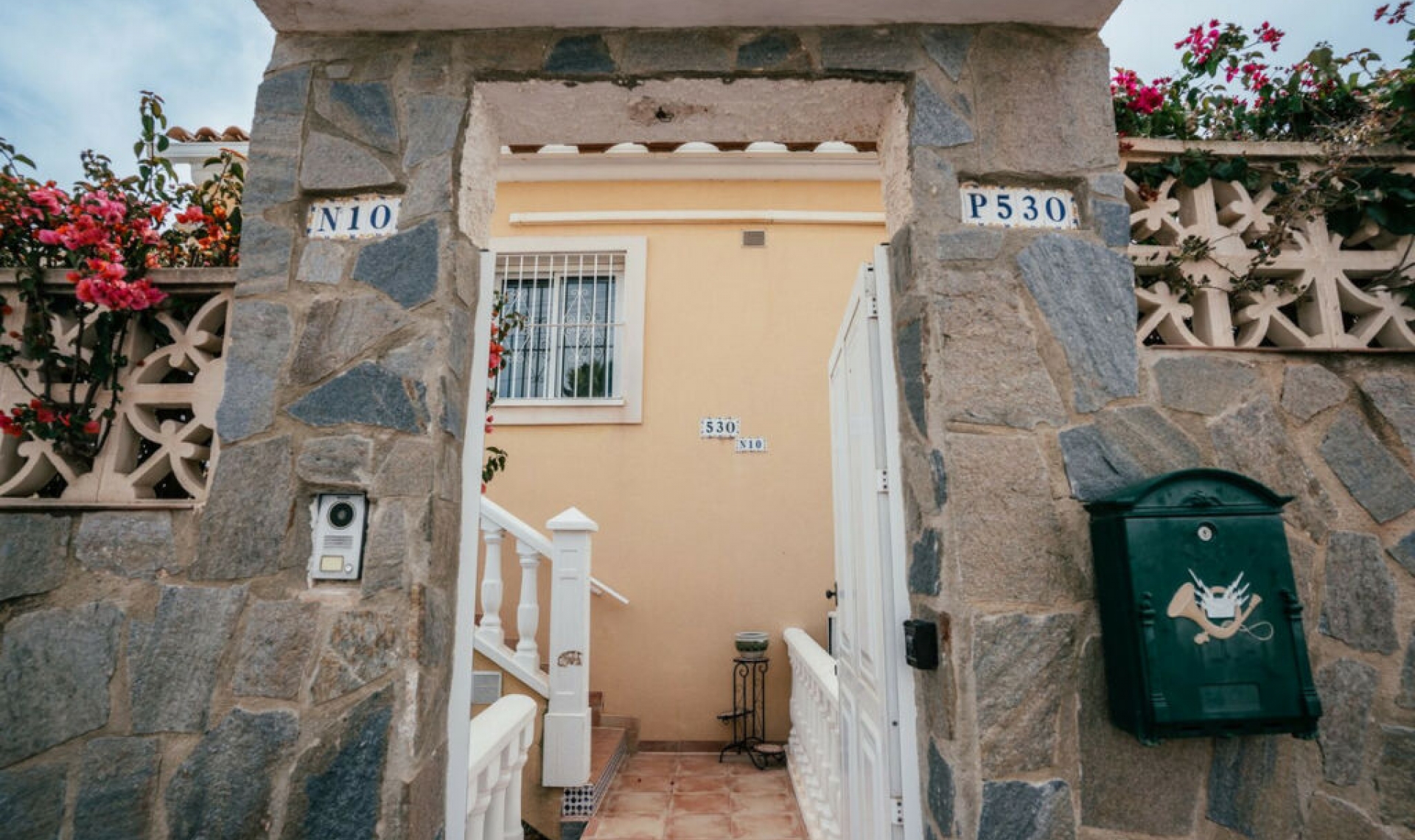 Resale - House -
Villamartín