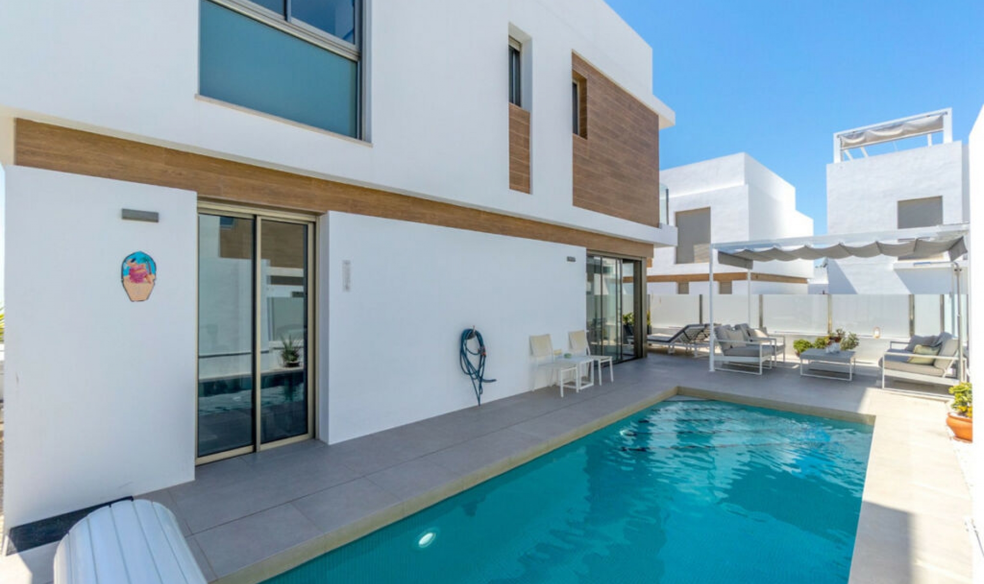 Resale - House -
Villamartín