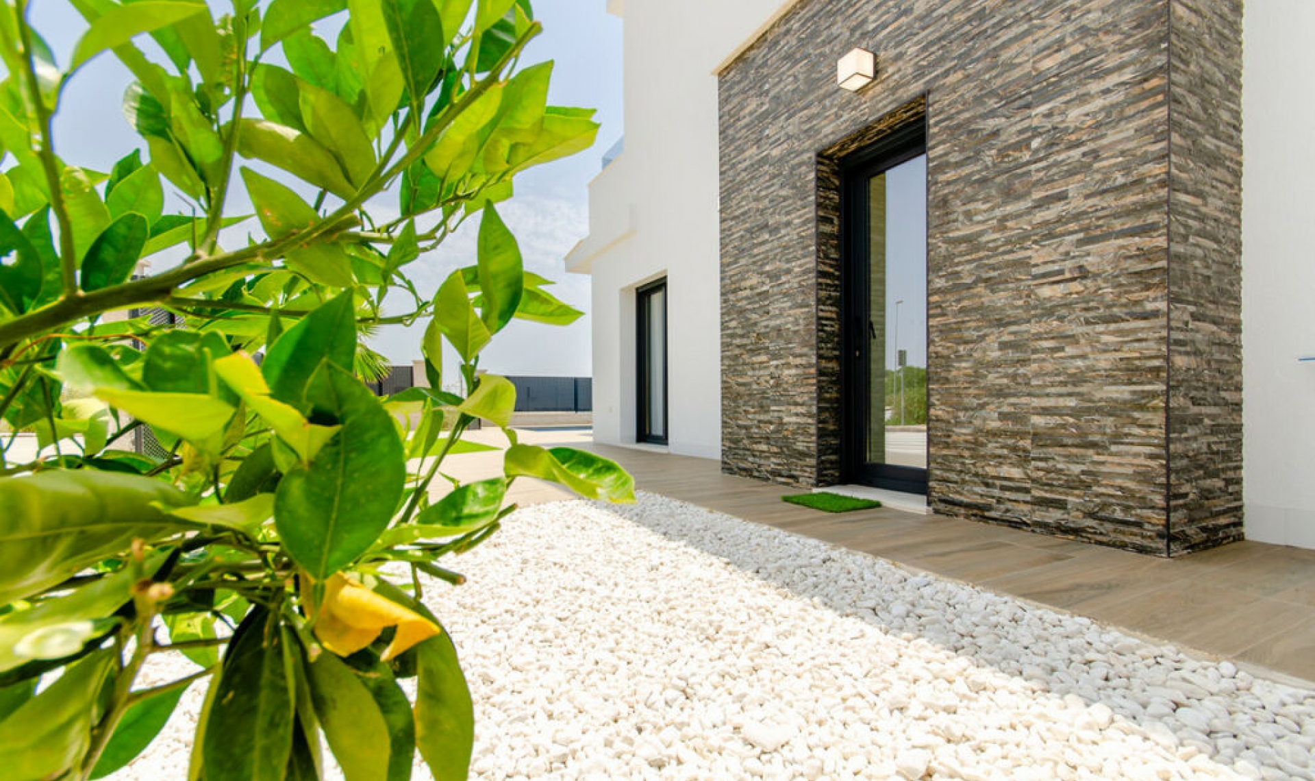 Resale - House -
Vista Bella Golf