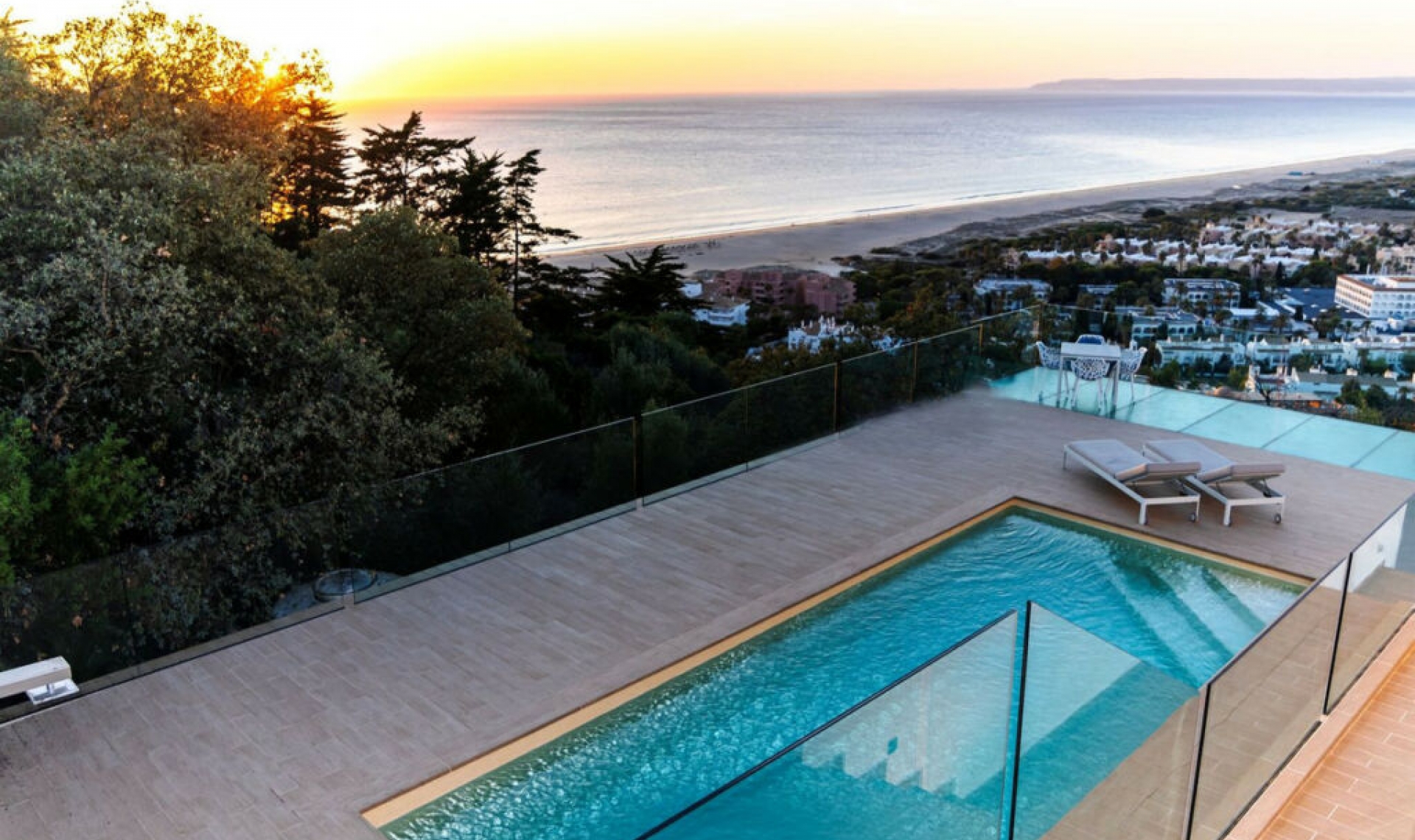 Resale - House -
Zahara de los Atunes