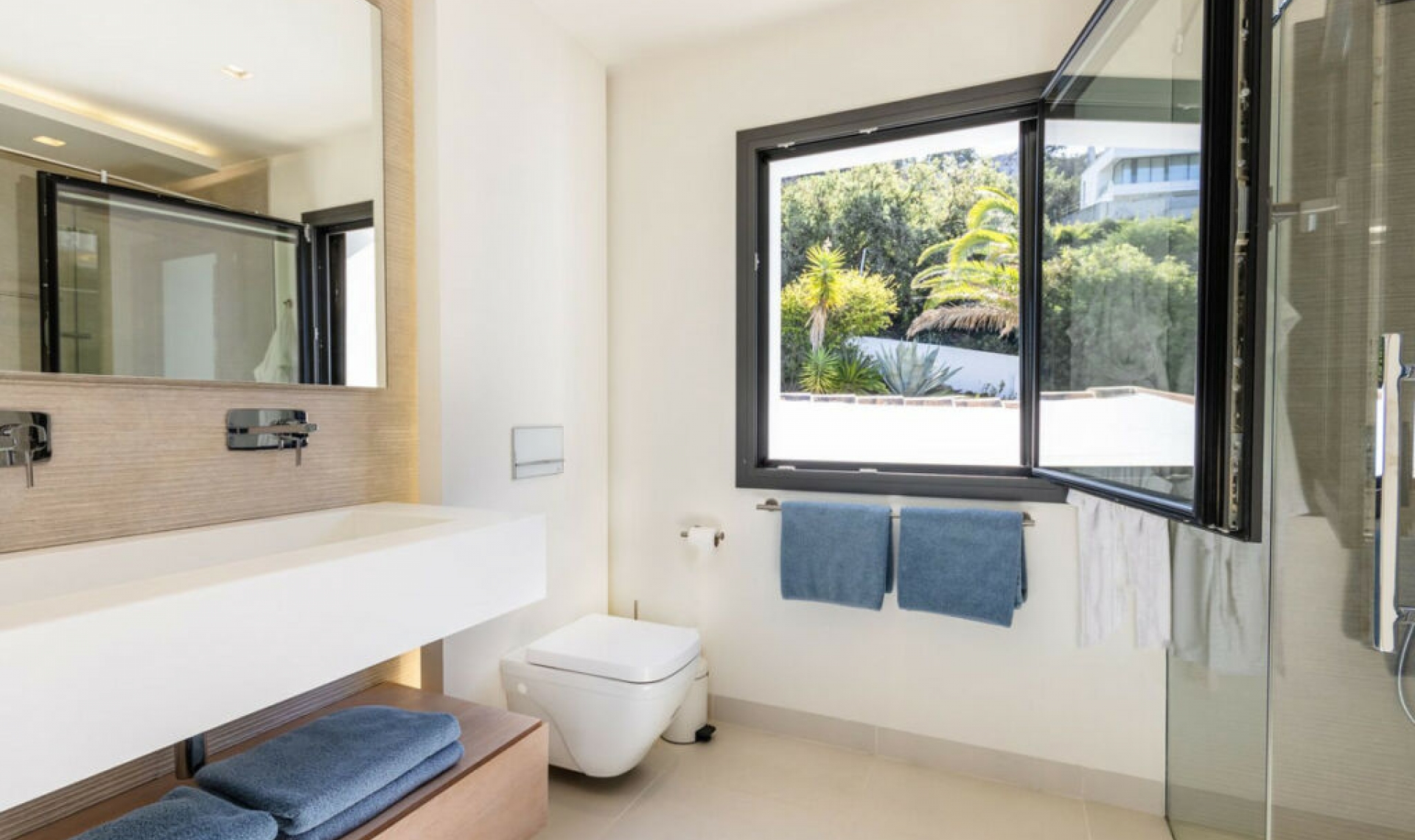 Resale - House -
Zahara de los Atunes