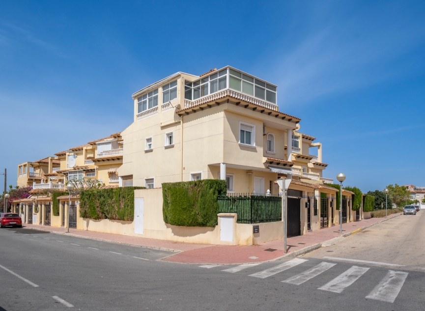 Resale - Townhouse -
Guardamar del Segura - El moncayo