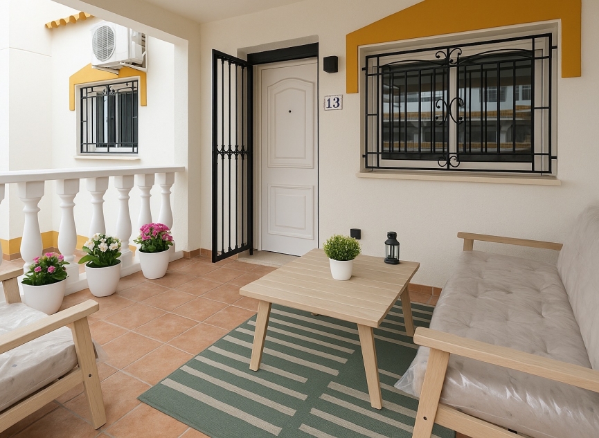 Resale - Townhouse -
Orihuela Costa
