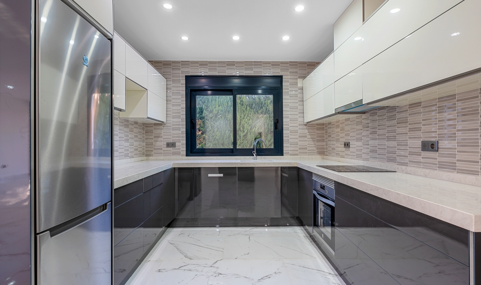 Resale - Villa -
Campoamor