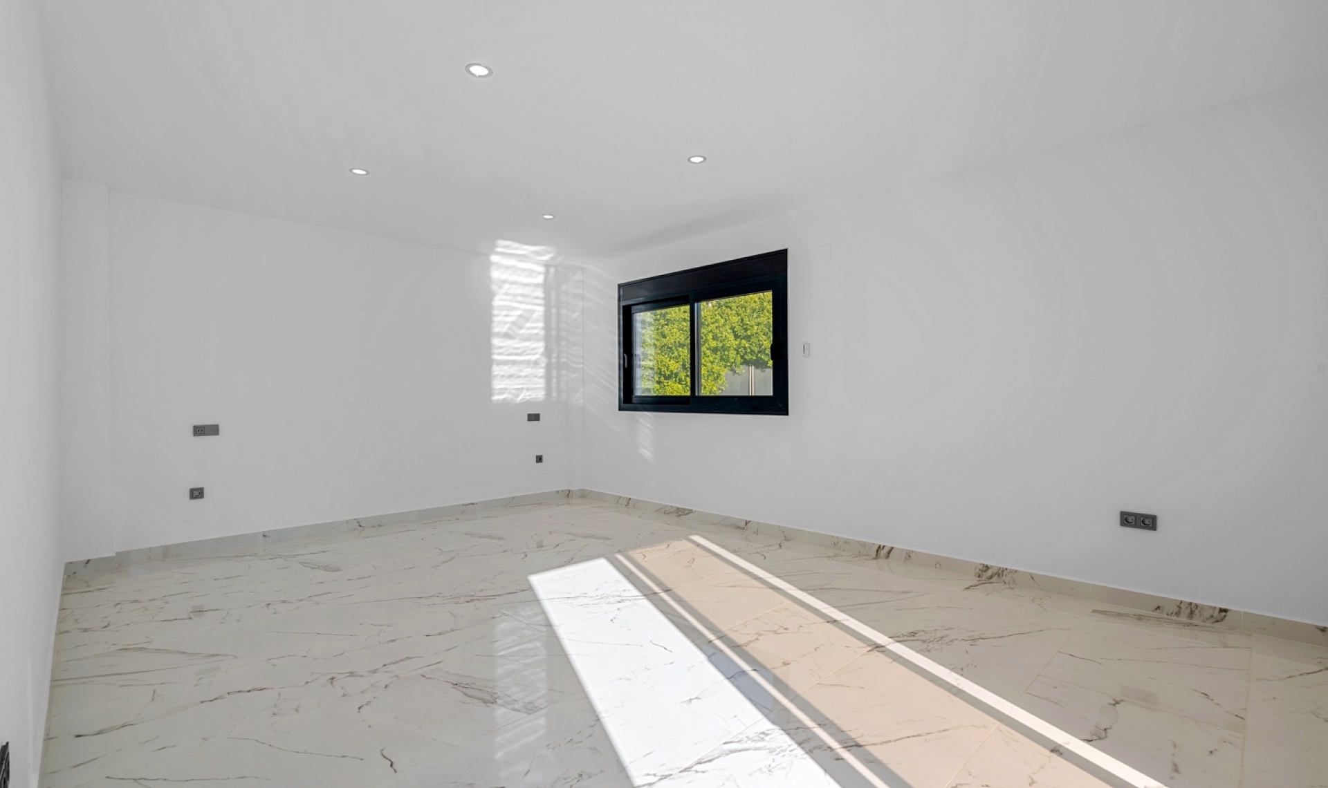 Resale - Villa -
Campoamor