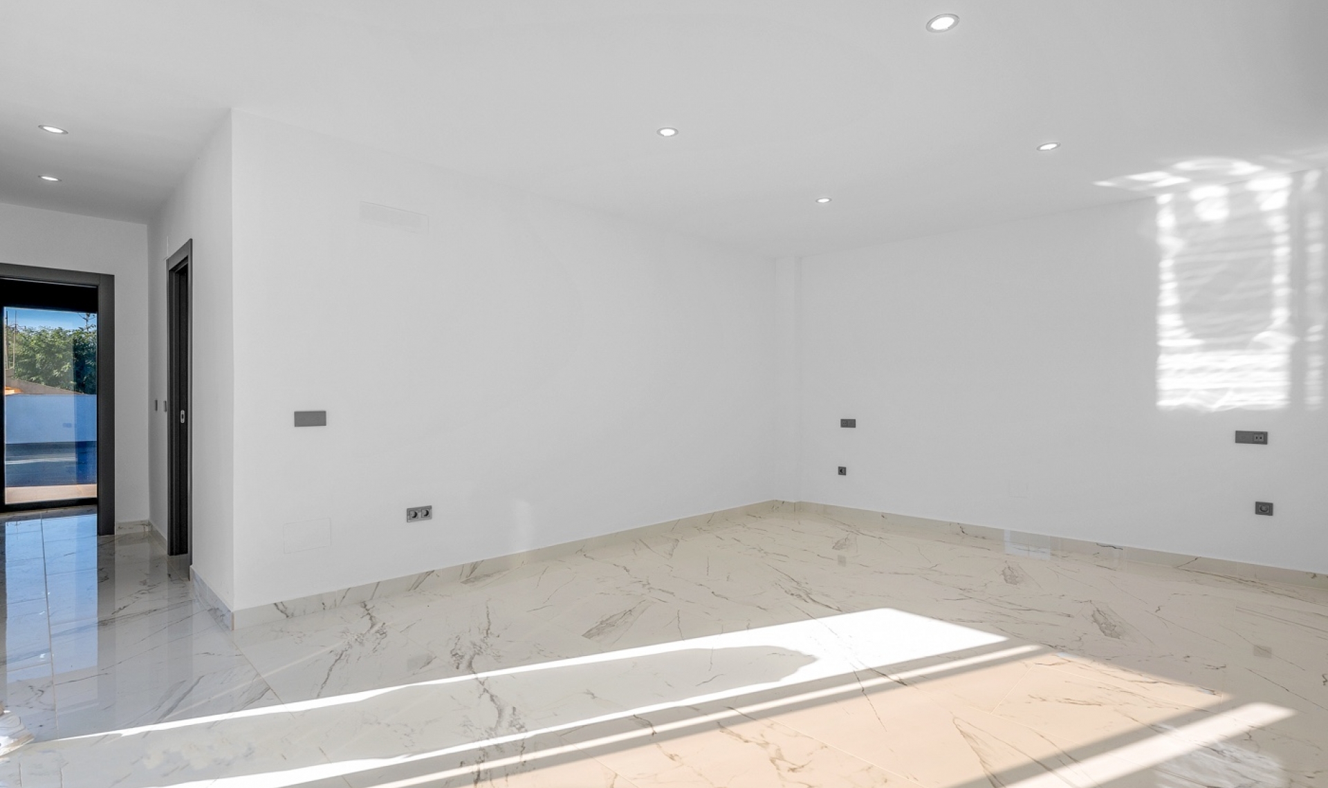 Resale - Villa -
Campoamor