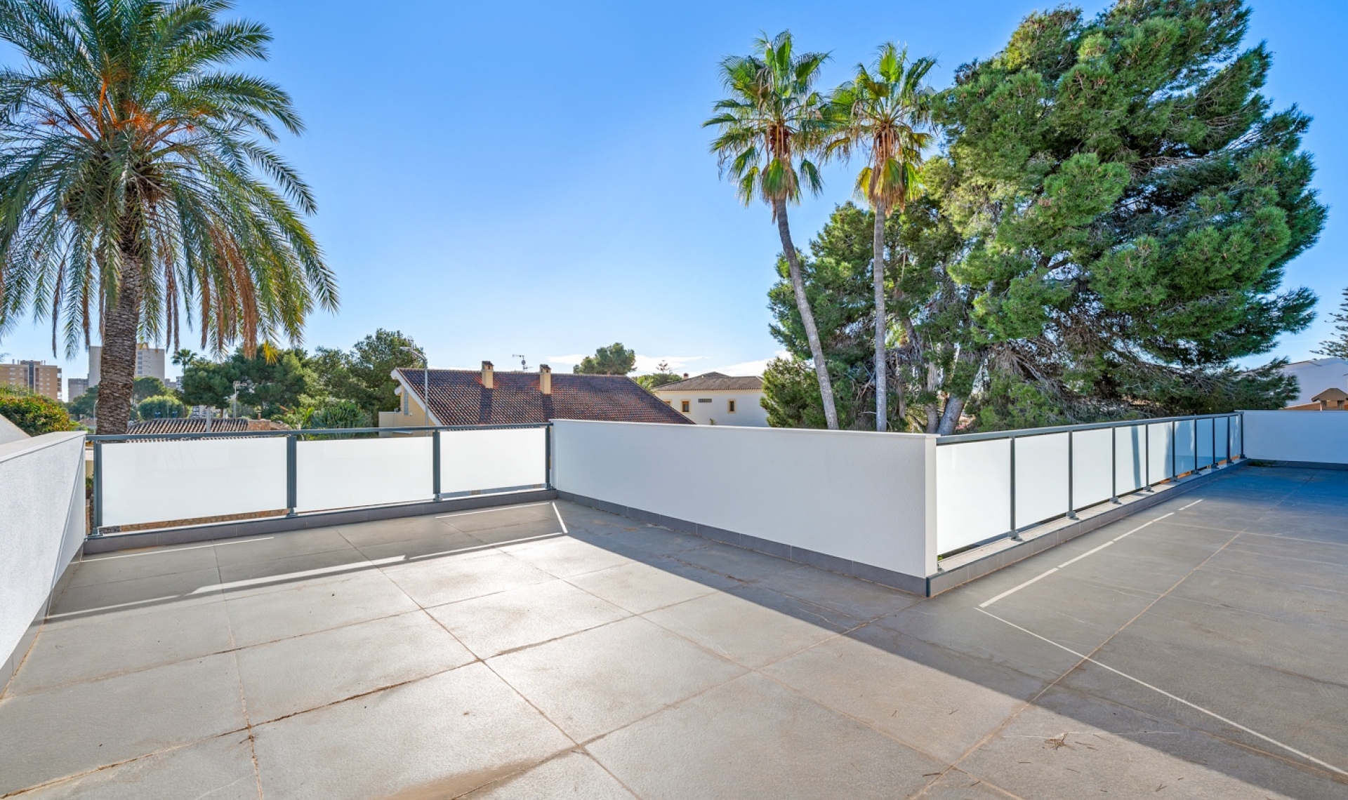 Resale - Villa -
Campoamor