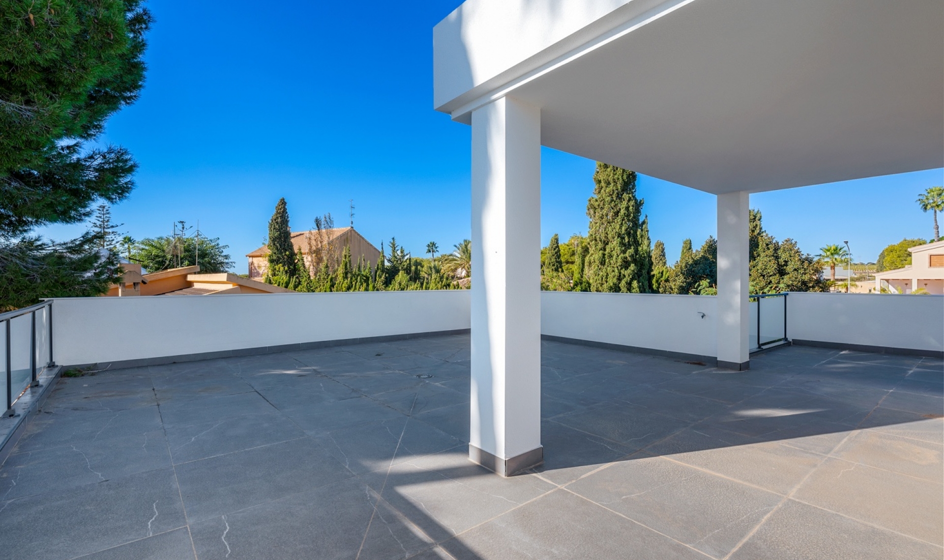 Resale - Villa -
Campoamor