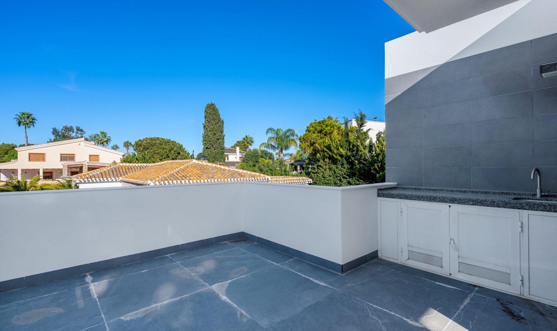 Resale - Villa -
Campoamor