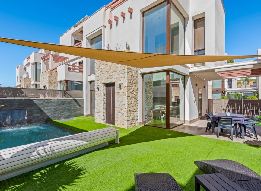 Resale - Villa -
Ciudad Quesada - Rojales