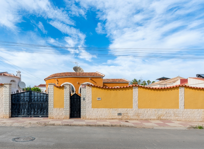 Resale - Villa -
Ciudad Quesada - Rojales