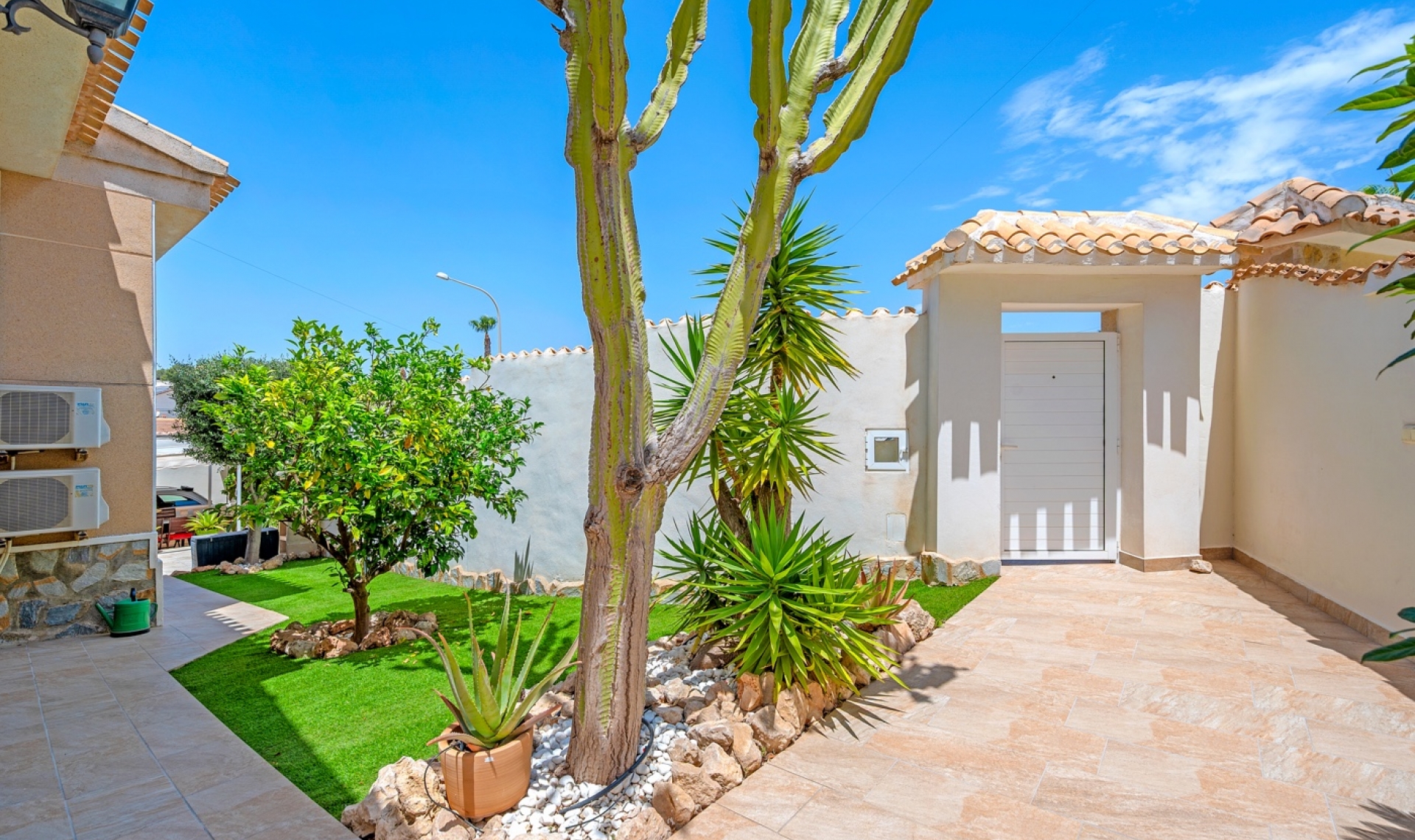 Resale - Villa -
Ciudad Quesada - Rojales